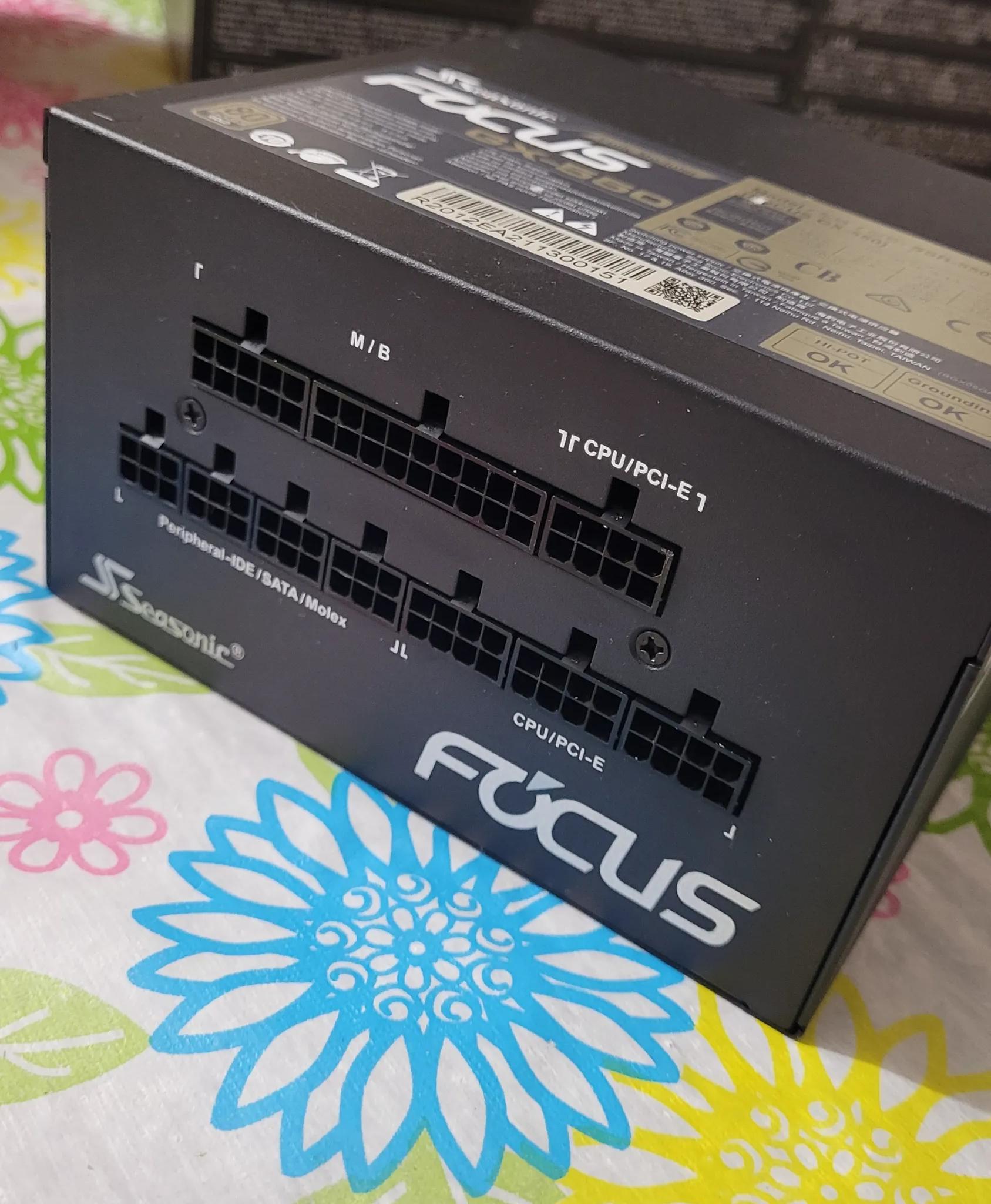 Seasonic FOCUS GX-550, 550W, Full-Modular, Fan Control in Fanless, Silent, and Cooling Mode