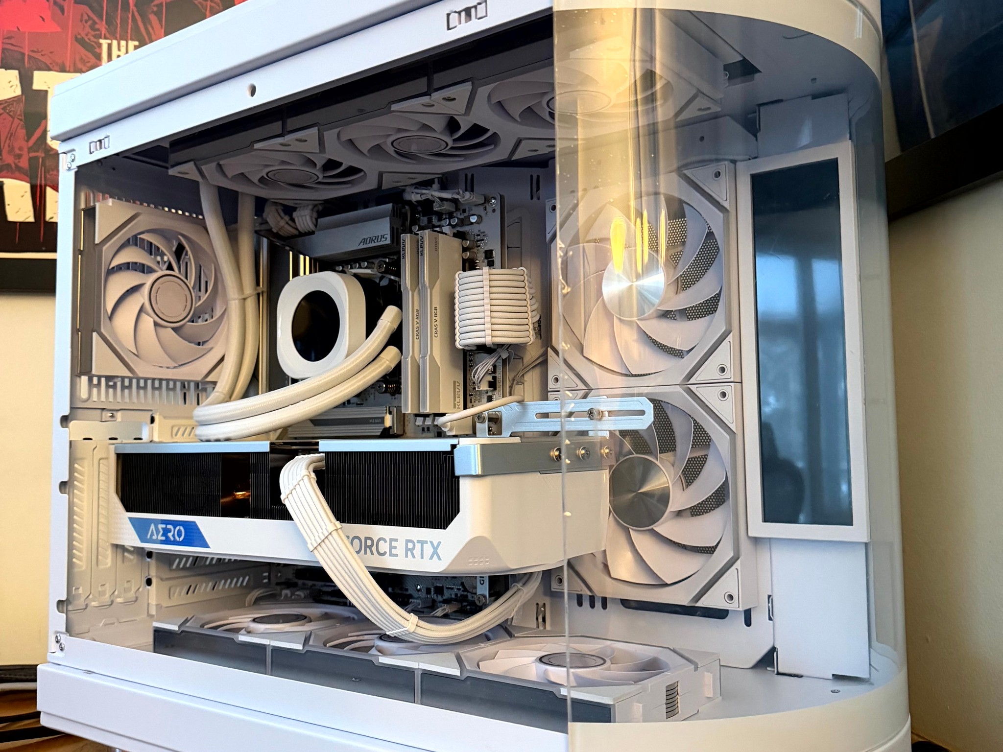 Aurskriða - RTX 4080 Super OC | Ryzen 9 7900x3d | 32GB RAM @6400 | 3TB Total NVME | 1200W Gold