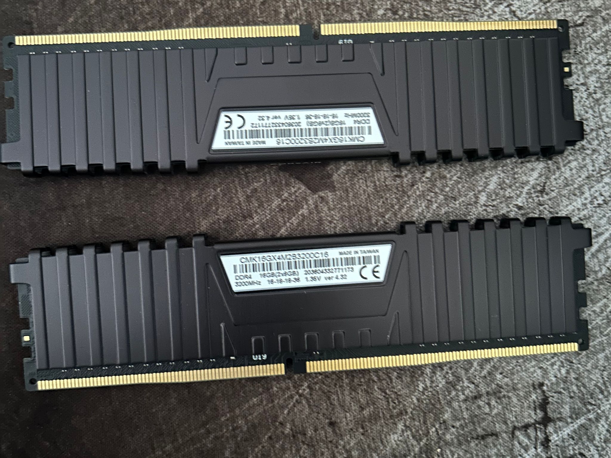 Corsair Vengeance LPX 16GB (2X8GB) DDR4 3200 MHz