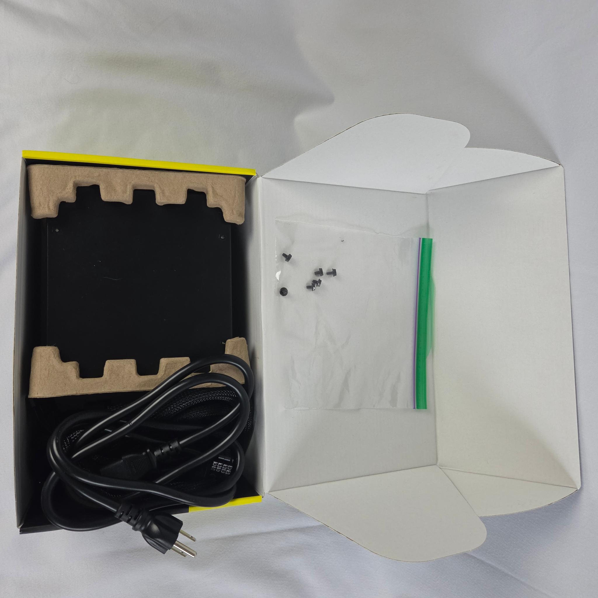 Apevia ATX-PR600W PC Power Supply 80+ Gold Certified Non-modular