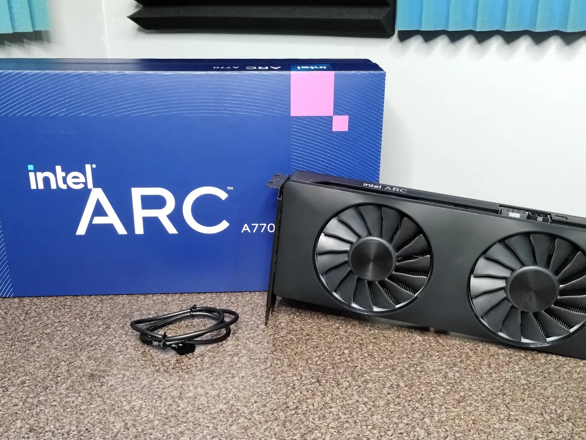 Intel Arc A770 16GB Limited Edition complete w/original box and accessories!