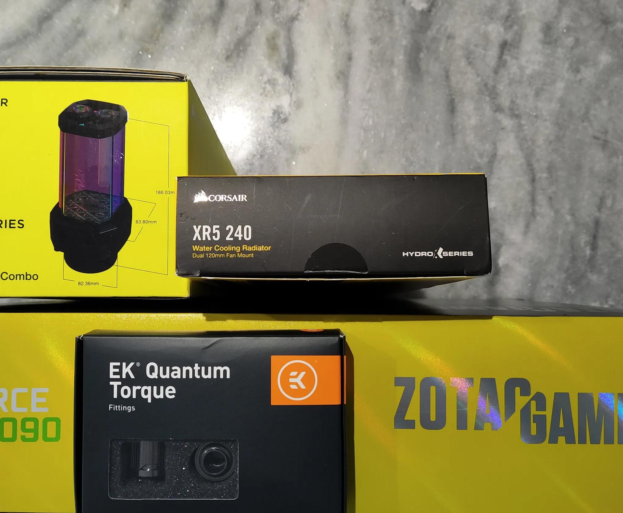 Zotac Articstorm RTX3090, Corsair XR5 240 Radiator, Corsair XD5 RGB Pump, EK Quantum 6 pack 10/13mm