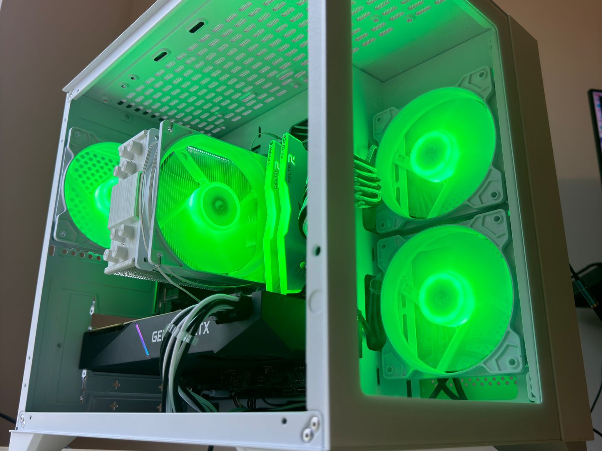 ❄️ THE SNOW ❄️ RTX 2070s | Ryzen 7 3800x | 1TB SSD | WI-FI |DDR4 16GB