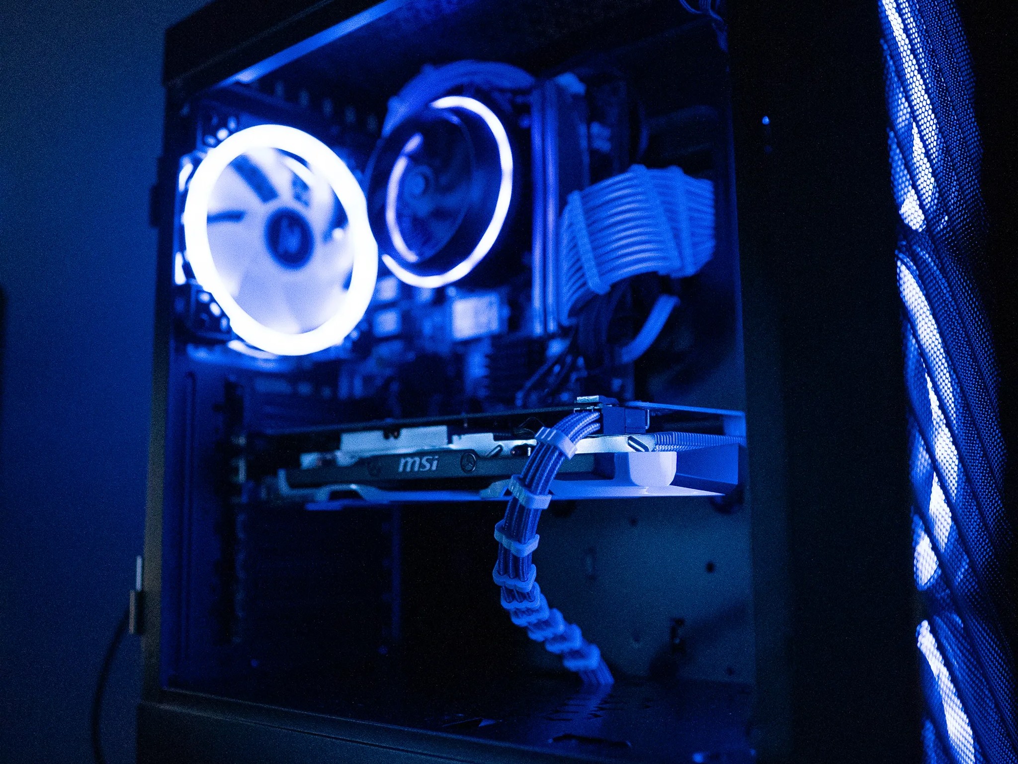 ⚫❄️ | NVIDIA GTX 960 | INTEL i5 4570 | 8GB RAM | 256GB NVME SSD + 250GB HDD | Arctic Blizzard 2.0