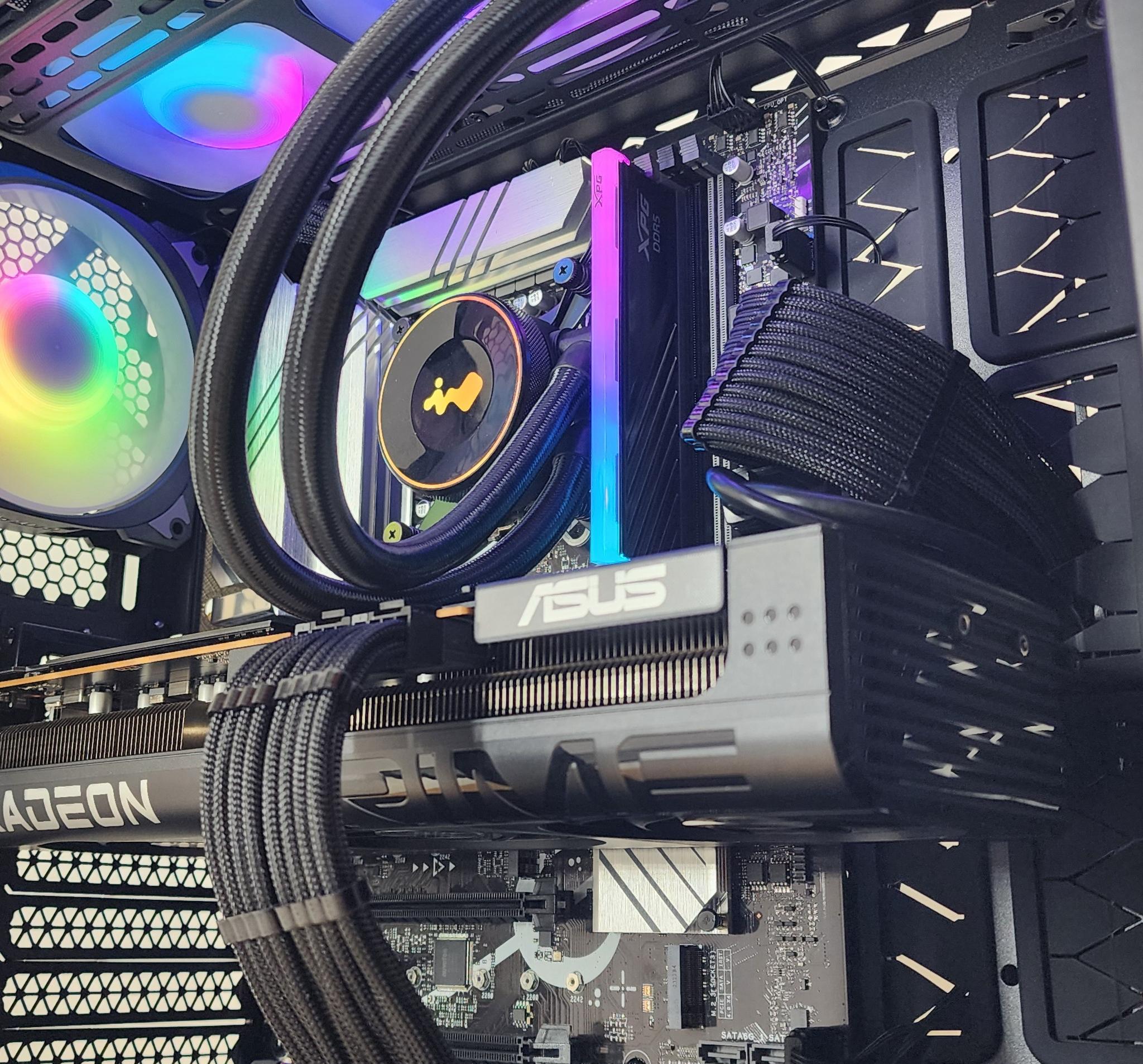 Gaming PC i7-14700KF 16GB RAM 1TB SSD RX 9070 16GB 16GB Windows 11 Computer