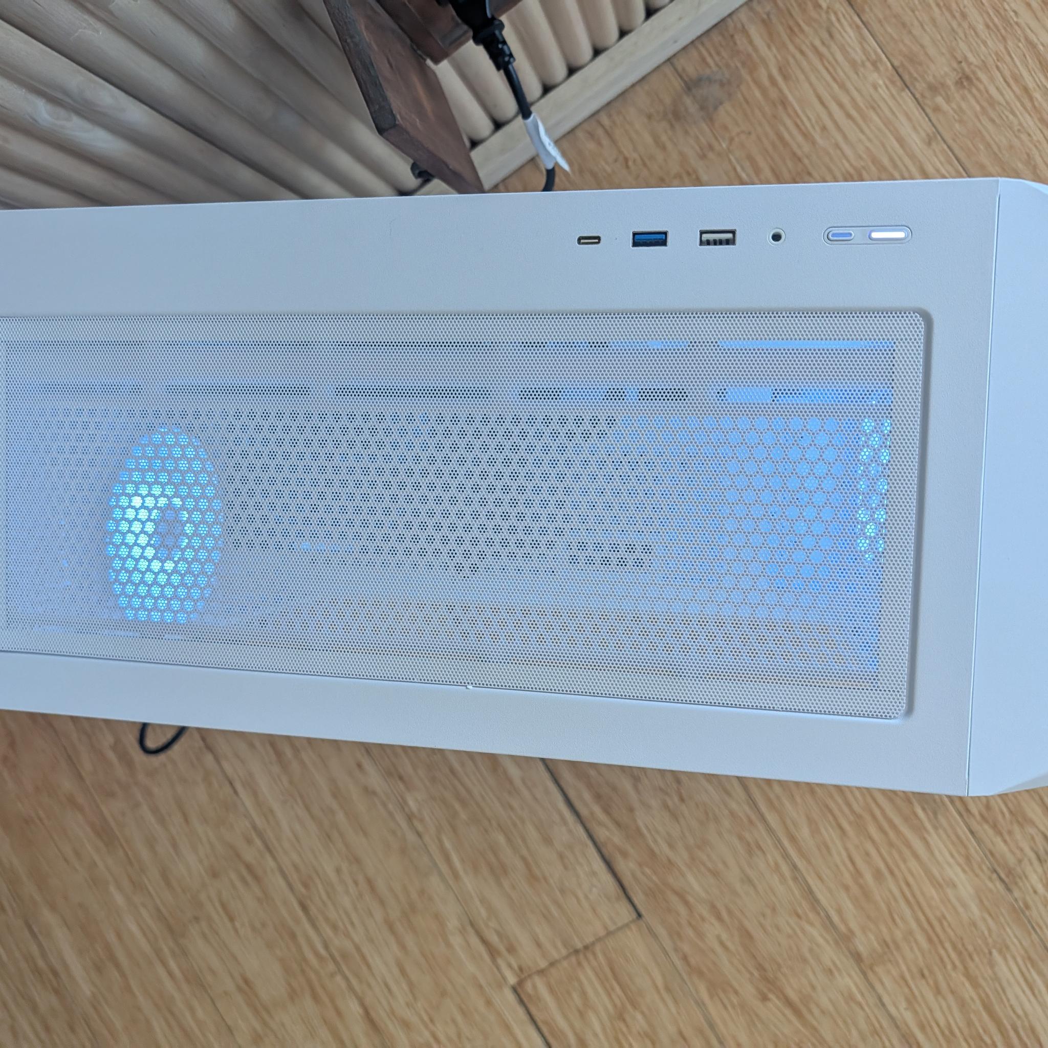 Custom Mid-range gaming PC | RTX 2060 | R5 5500 | 16GB | 512GB |