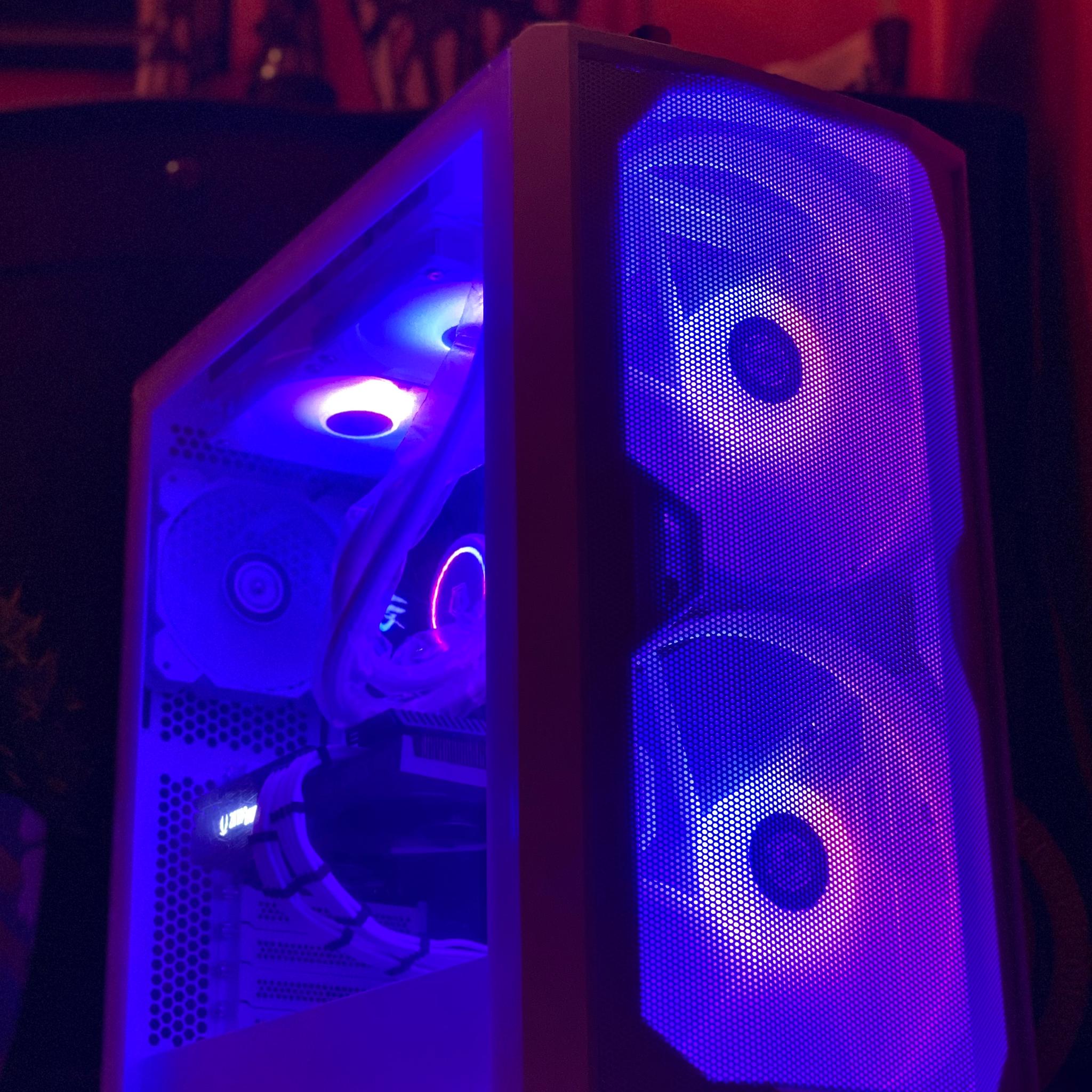 ゴースト 👻|RoG StriX| RTX 3070|Ryzen 7 5700G| 32GB RAM| 2TB M.2 NVMe SSD| Windows 11 Pro