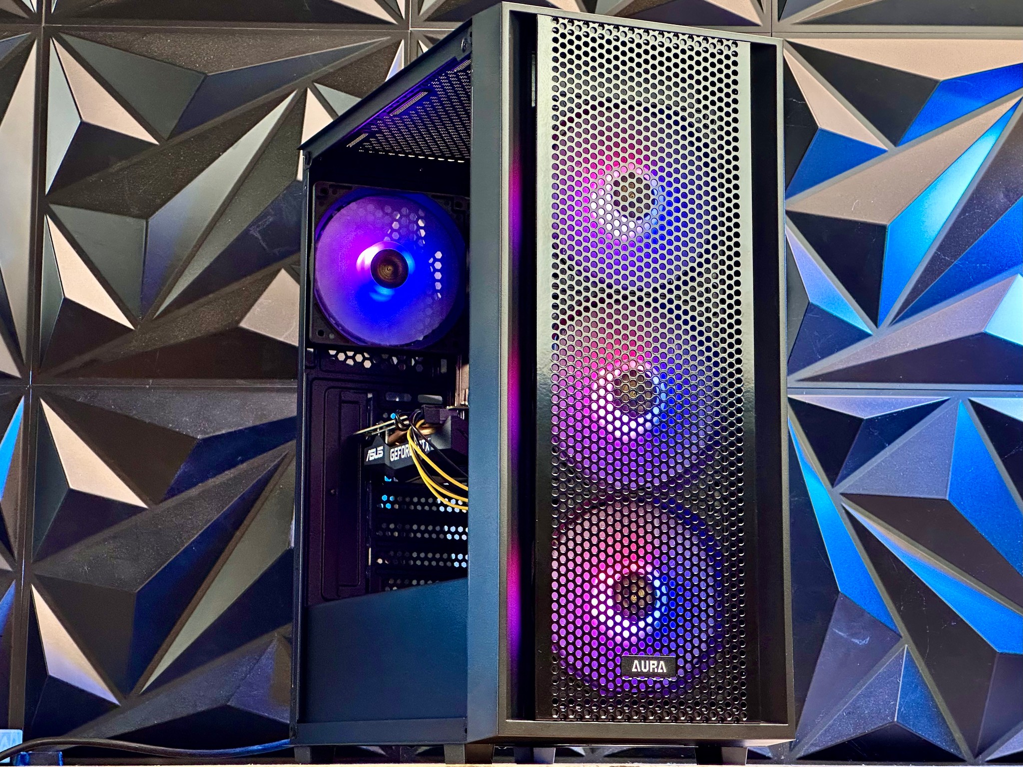 Nvidia RTX 5060 | Intel core i7 3.4ghz | 32GB RAM | SSD+1TB | Wi-Fi/BT | Win 11 - Custom Gaming PC