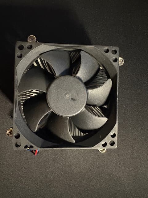 Intel i5 2400 | Base 3.10 GHz | Max 3.40 GHz | 6 MB Cache | With Cooler