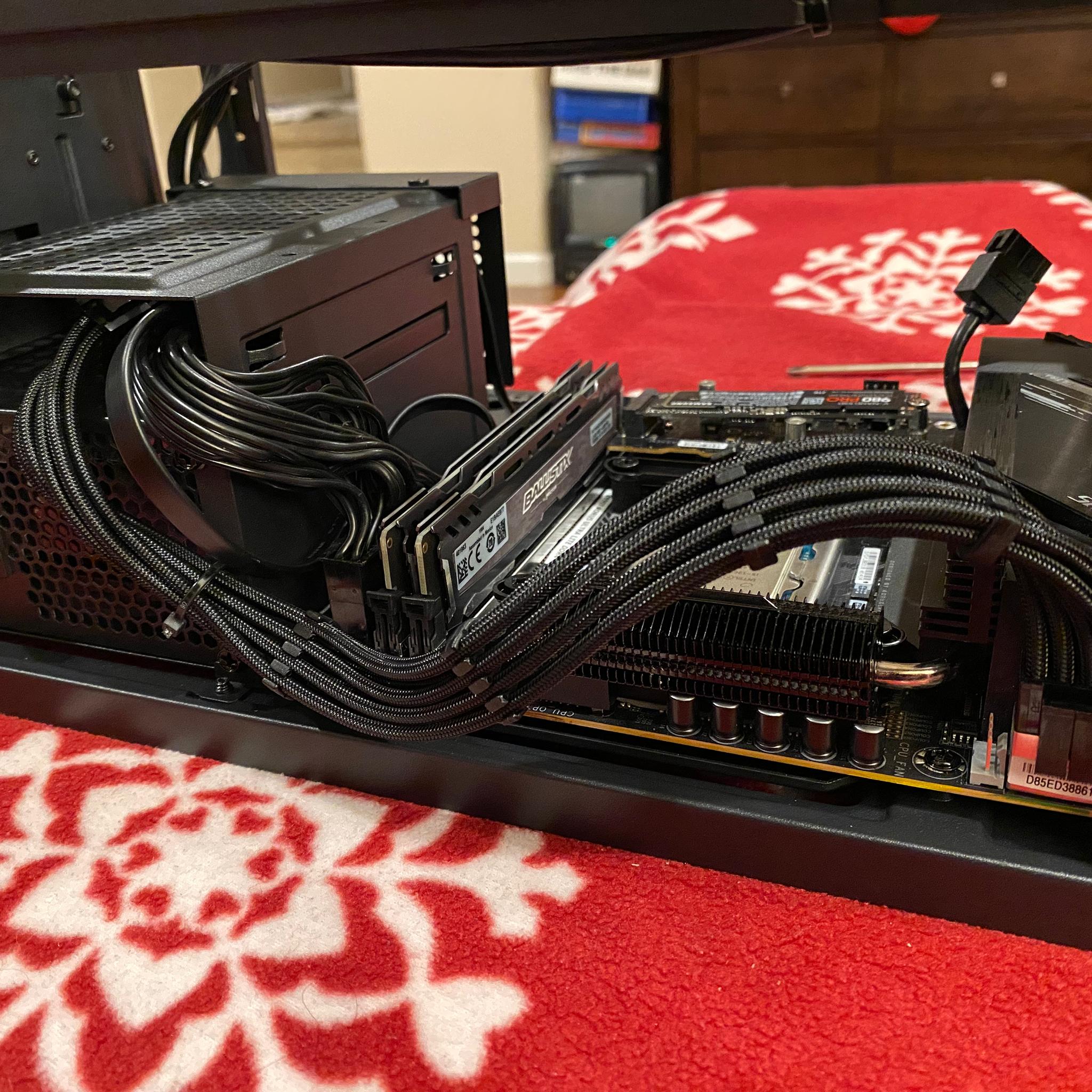 “Hyte Beast” Custom Z690i | 12600K | RTX 3080 | 32GB RAM | 2TB m.2 | 4TB SSD