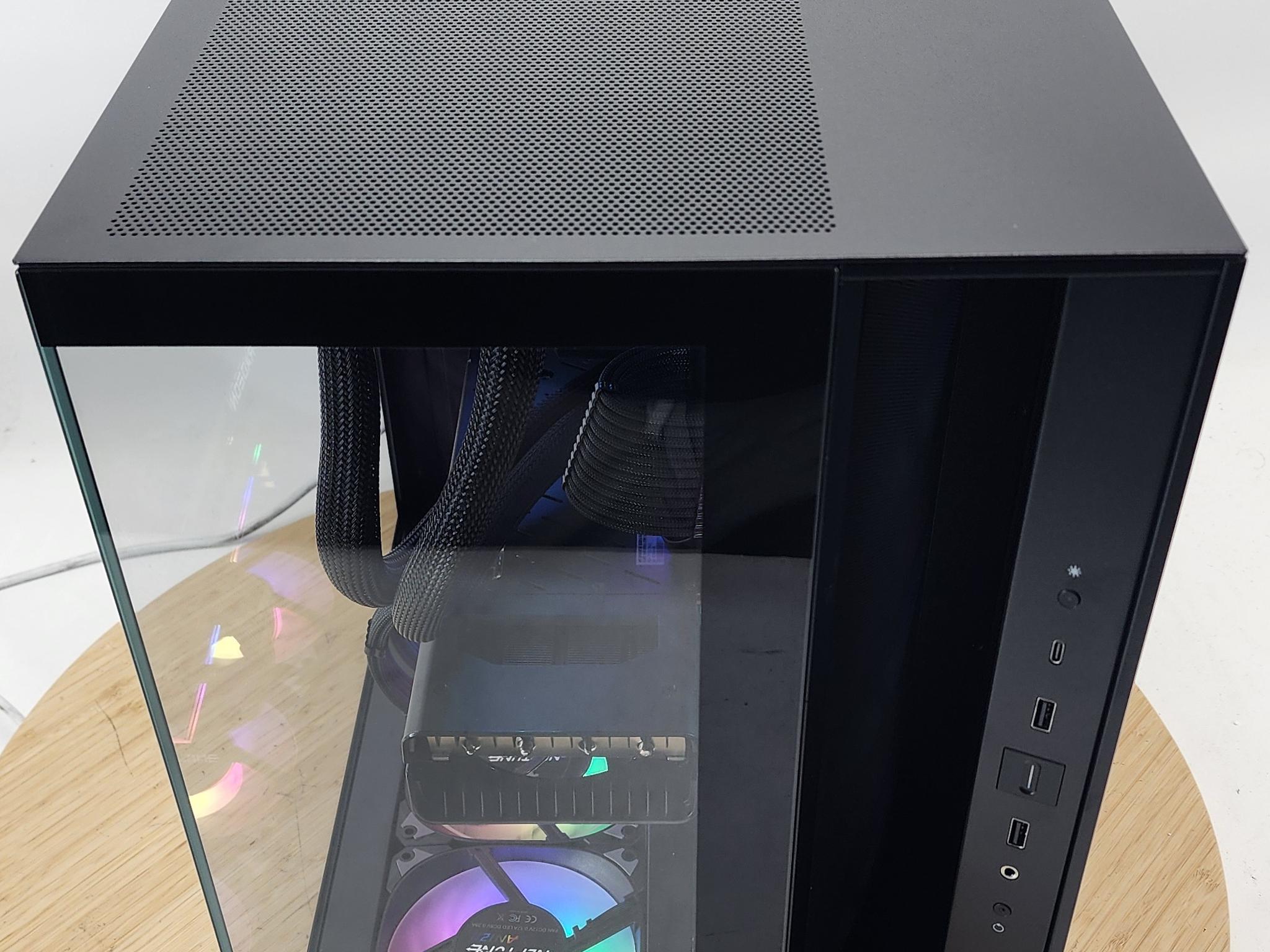 Gaming PC Ryzen 7 7700 32GB RAM 2TB SSD RX 7700 XT 12GB Windows 11 Computer