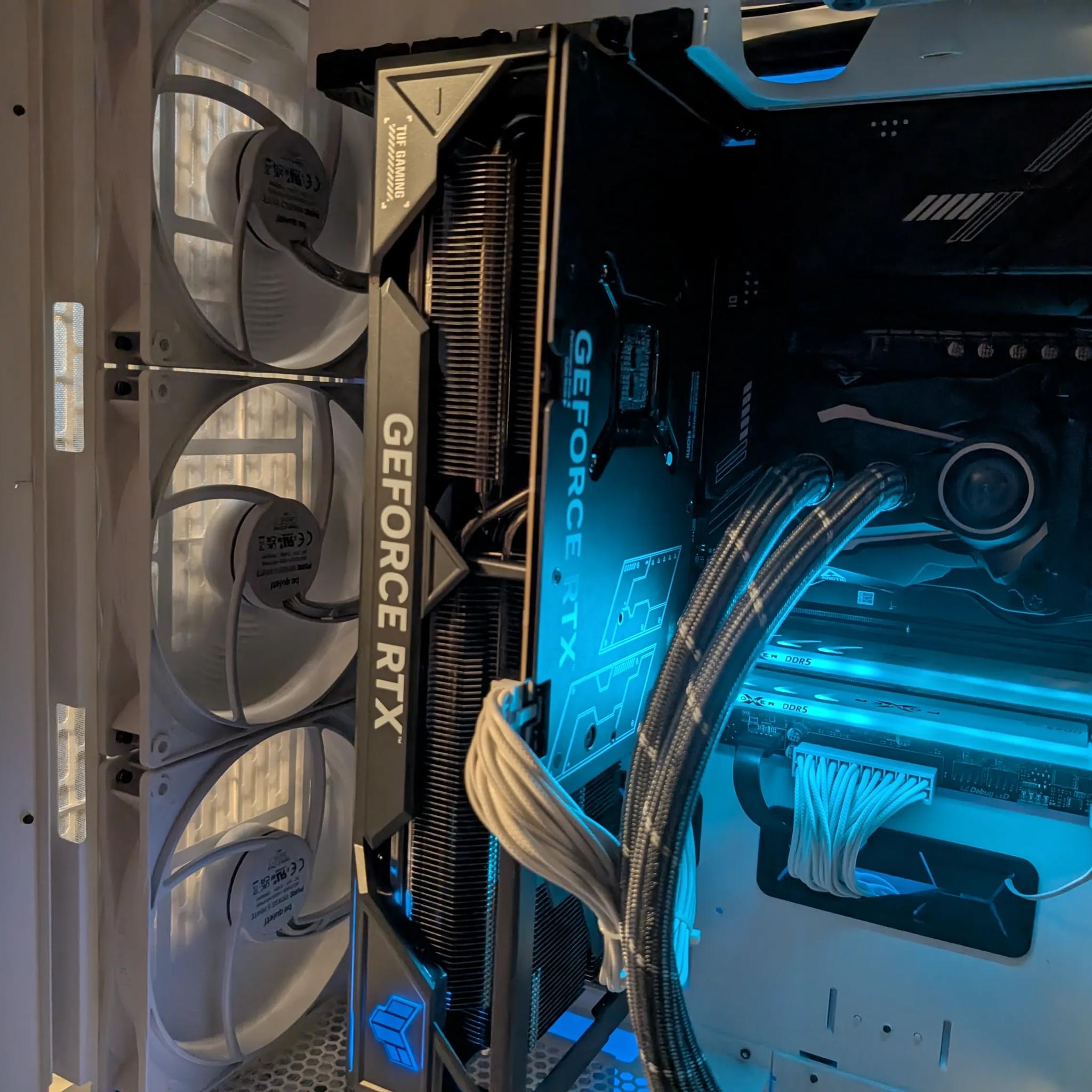 ASUS GeForce RTX 4080 Super TUF Gaming OC