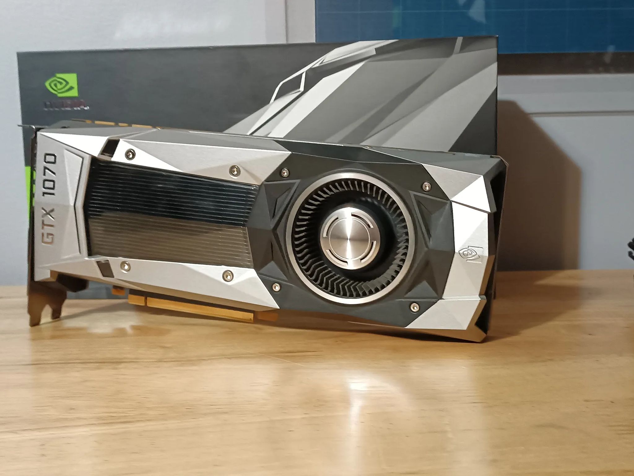 Nvidia founders edition GTX 1070 8GB - Free Shipping !!