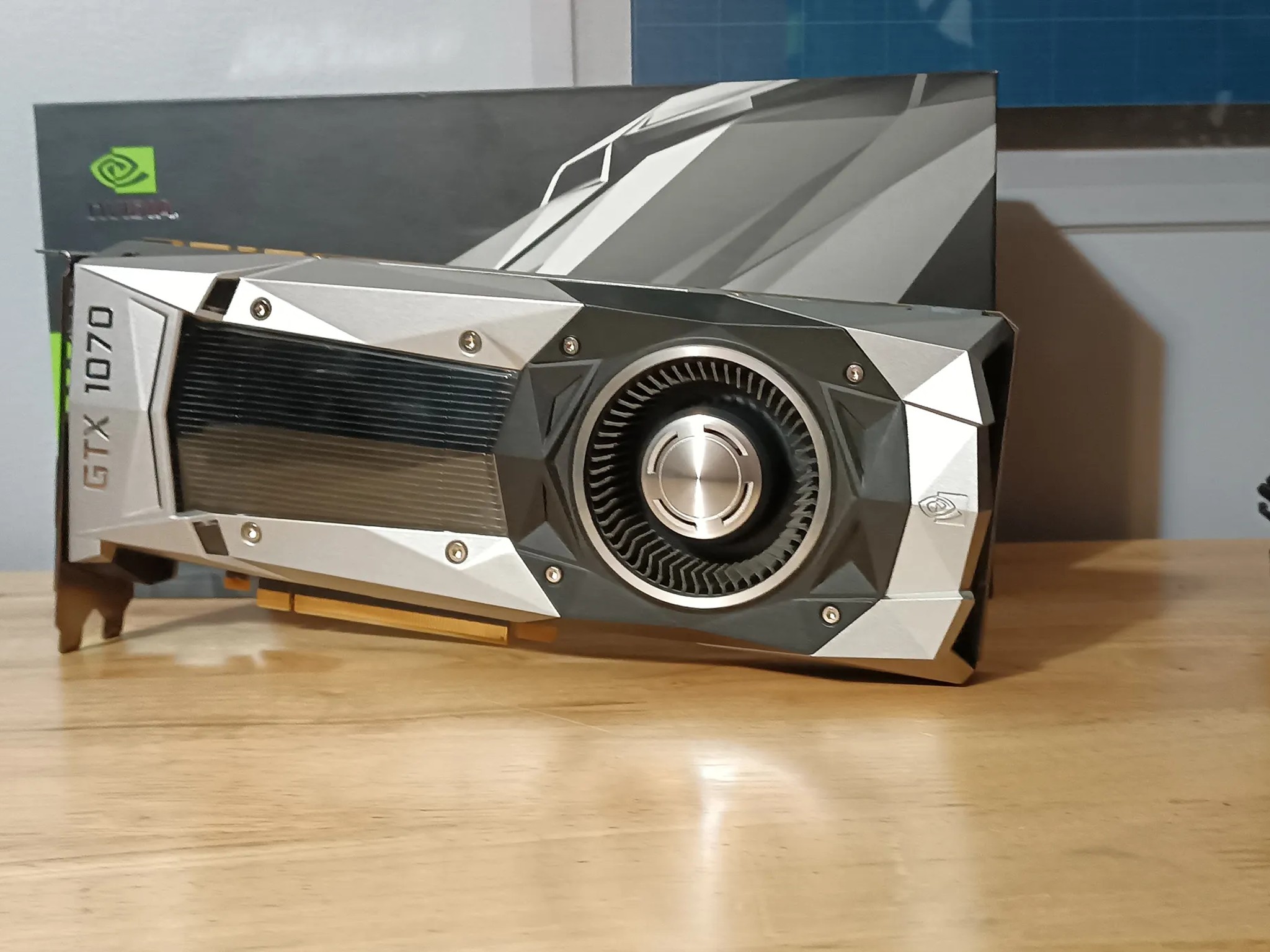 Nvidia founders edition GTX 1070 8GB - Free Shipping !!