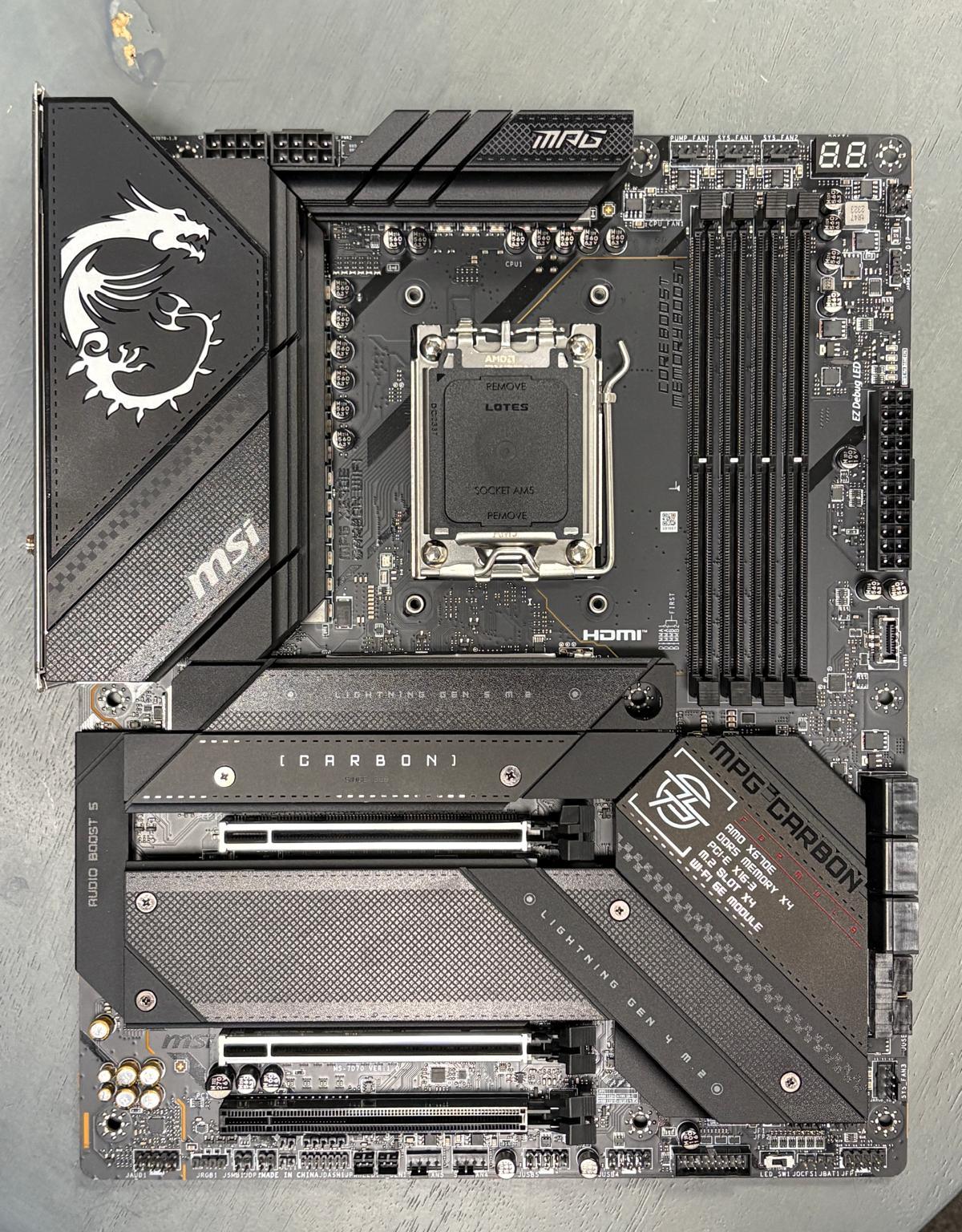 MSI MPG X670E CARBON WIFI - Image 1