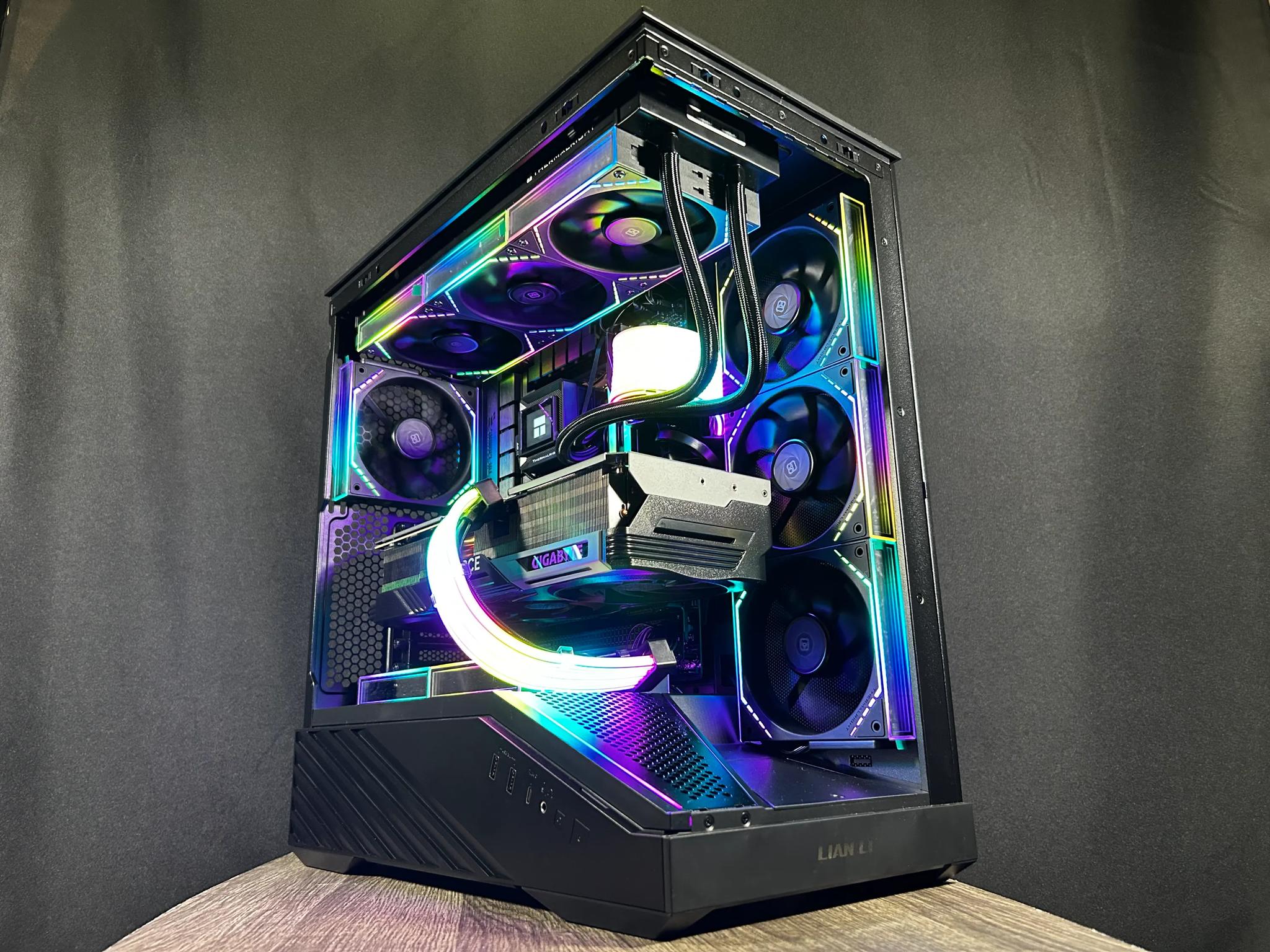 RTX 4090 | Ryzen 7 7800X3D | Ultimate Streaming and Gaming PC