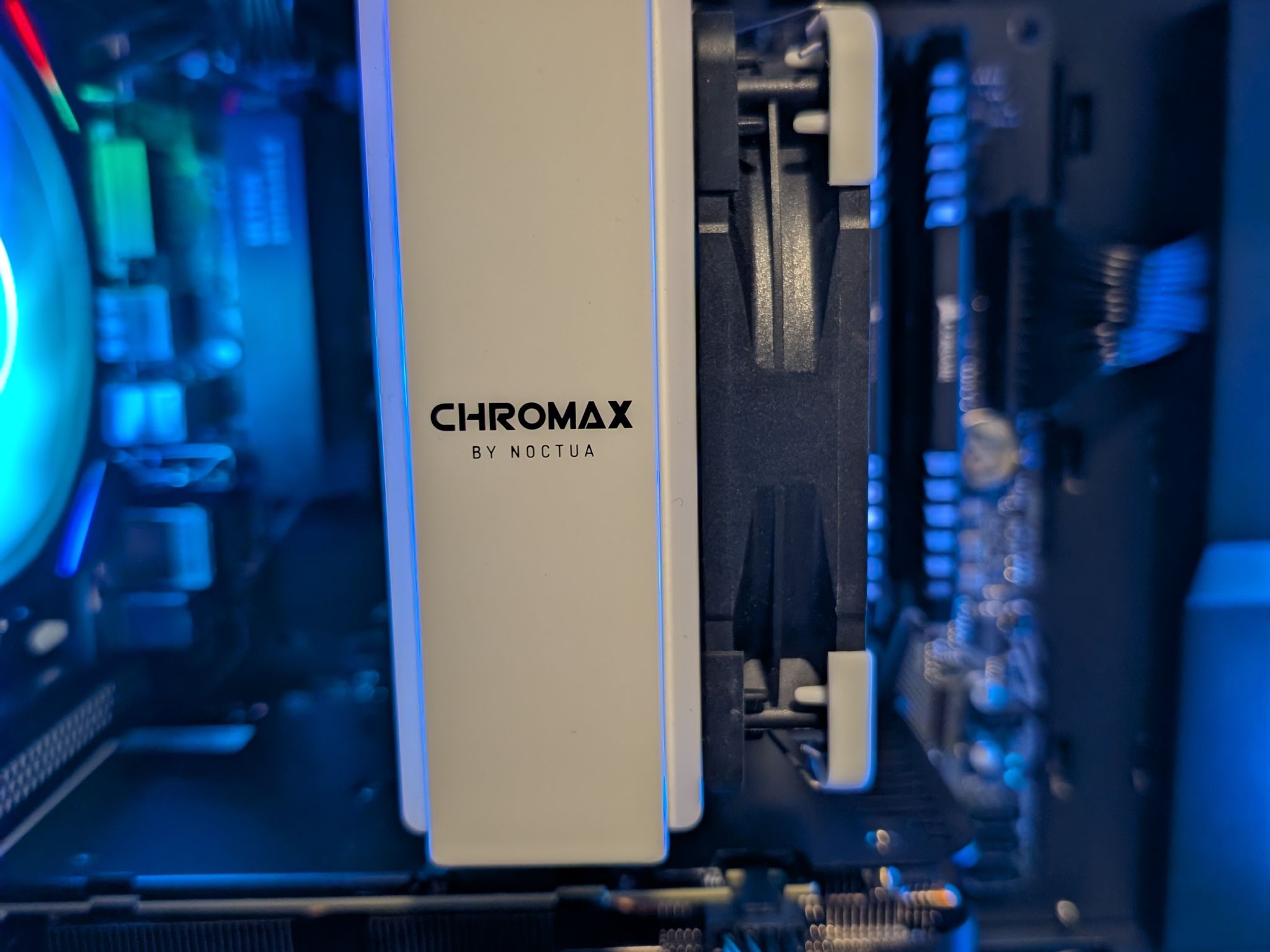 1440p Gaming PC RX 9060 XT 8 GB-Ryzen 5 5600x-32 GB DDR4 3200-1 TB NVME