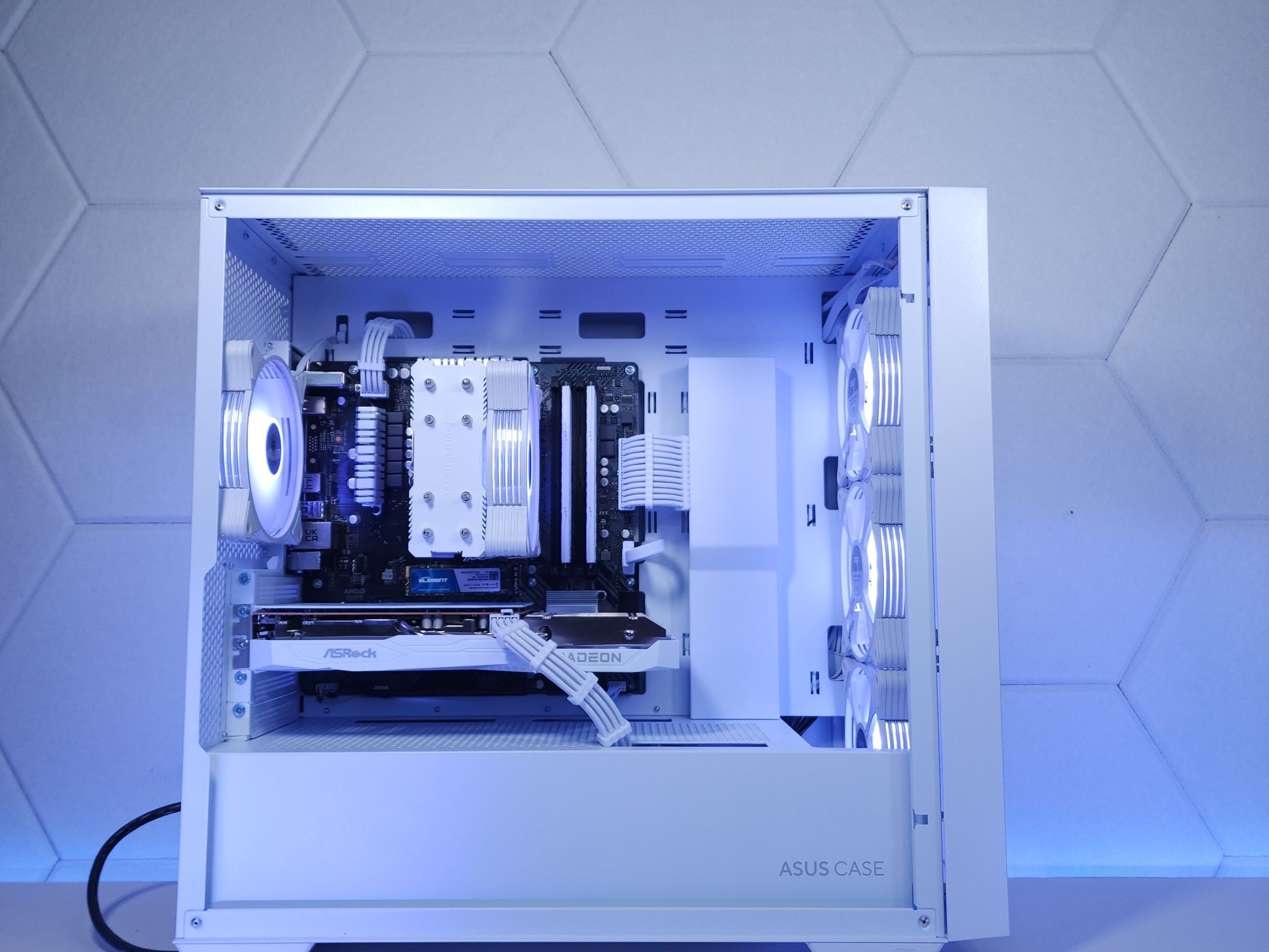 🤍🤍1080p Gaming | RX 6600 8GB | Ryzen 5 5500 | 32GB 3200MHz DDR4 | 1TB NVMe SSD Gen 3