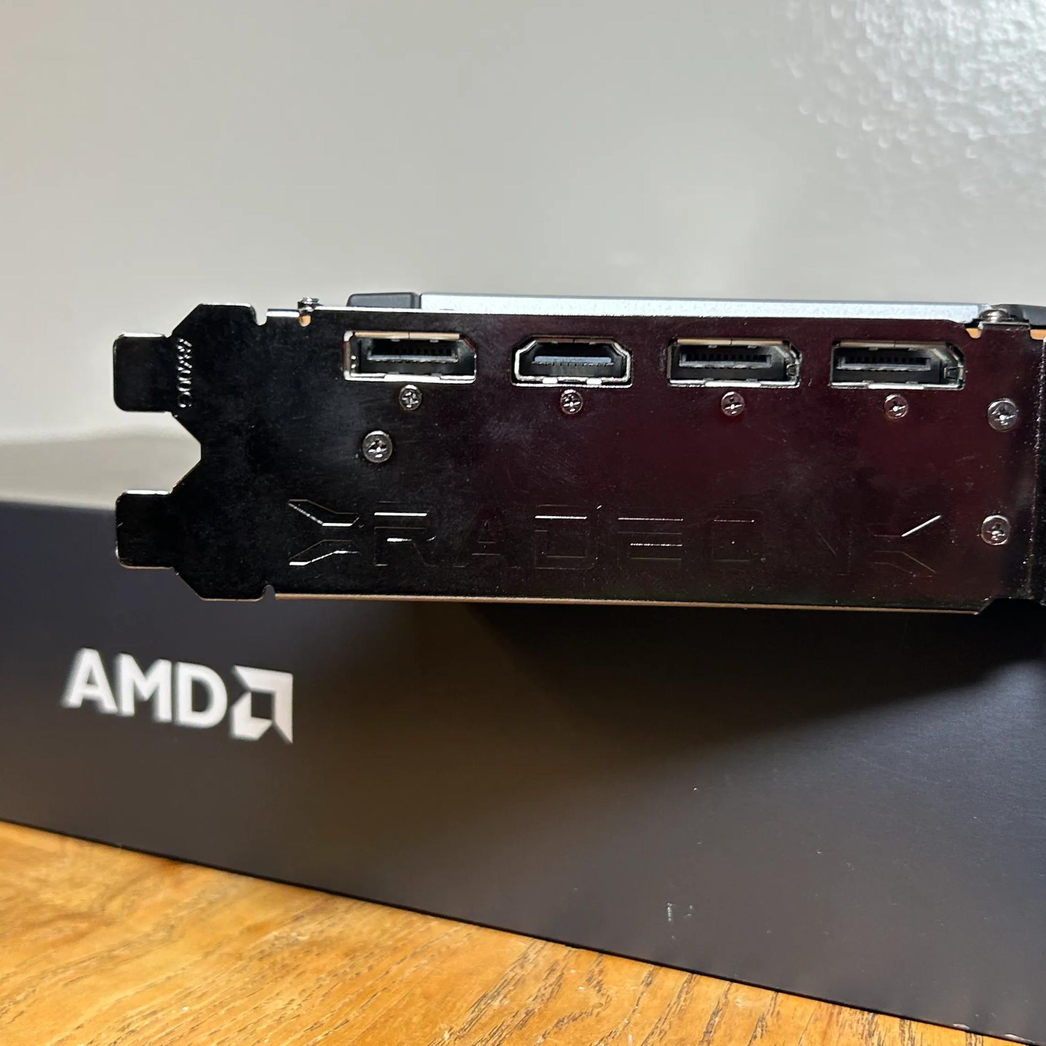 AMD Radeon Reference RX 6700XT