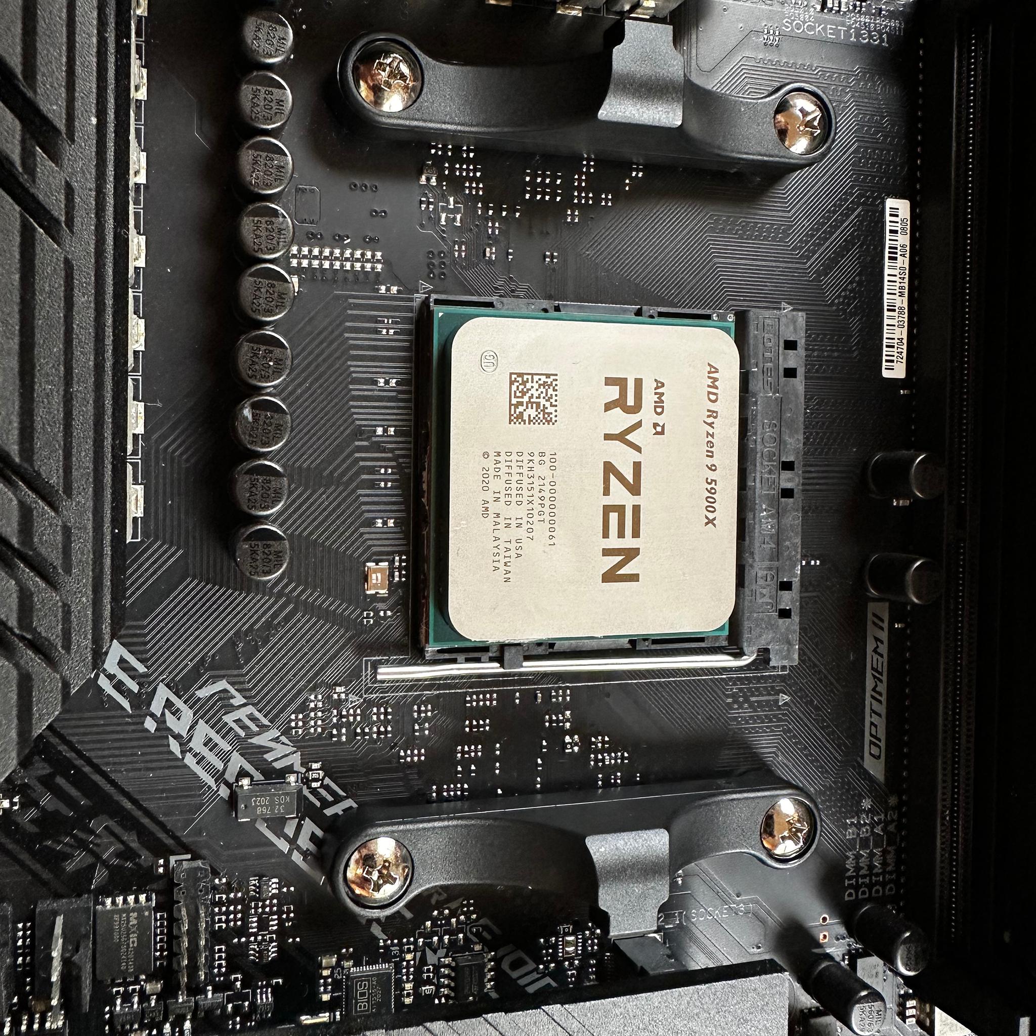 Motherboard Combo! Ryzen 9 5900x, 32gb DDR4, Strix B550-F and Dark Rock Pro 4 Cooler