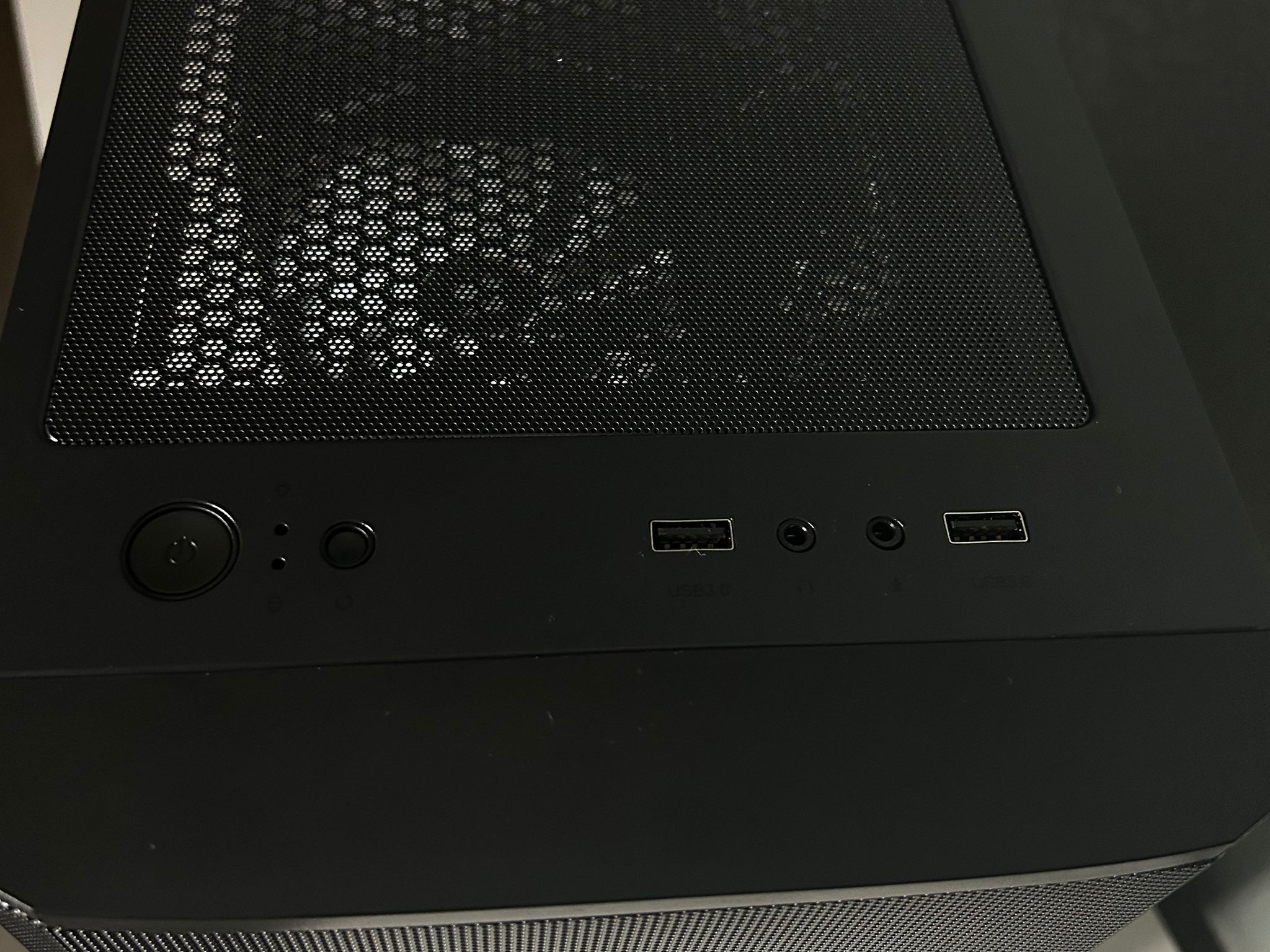 Custom Gaming / Streaming PC | RTX 3060Ti + Ryzen 5 5600x + 1TB NVME