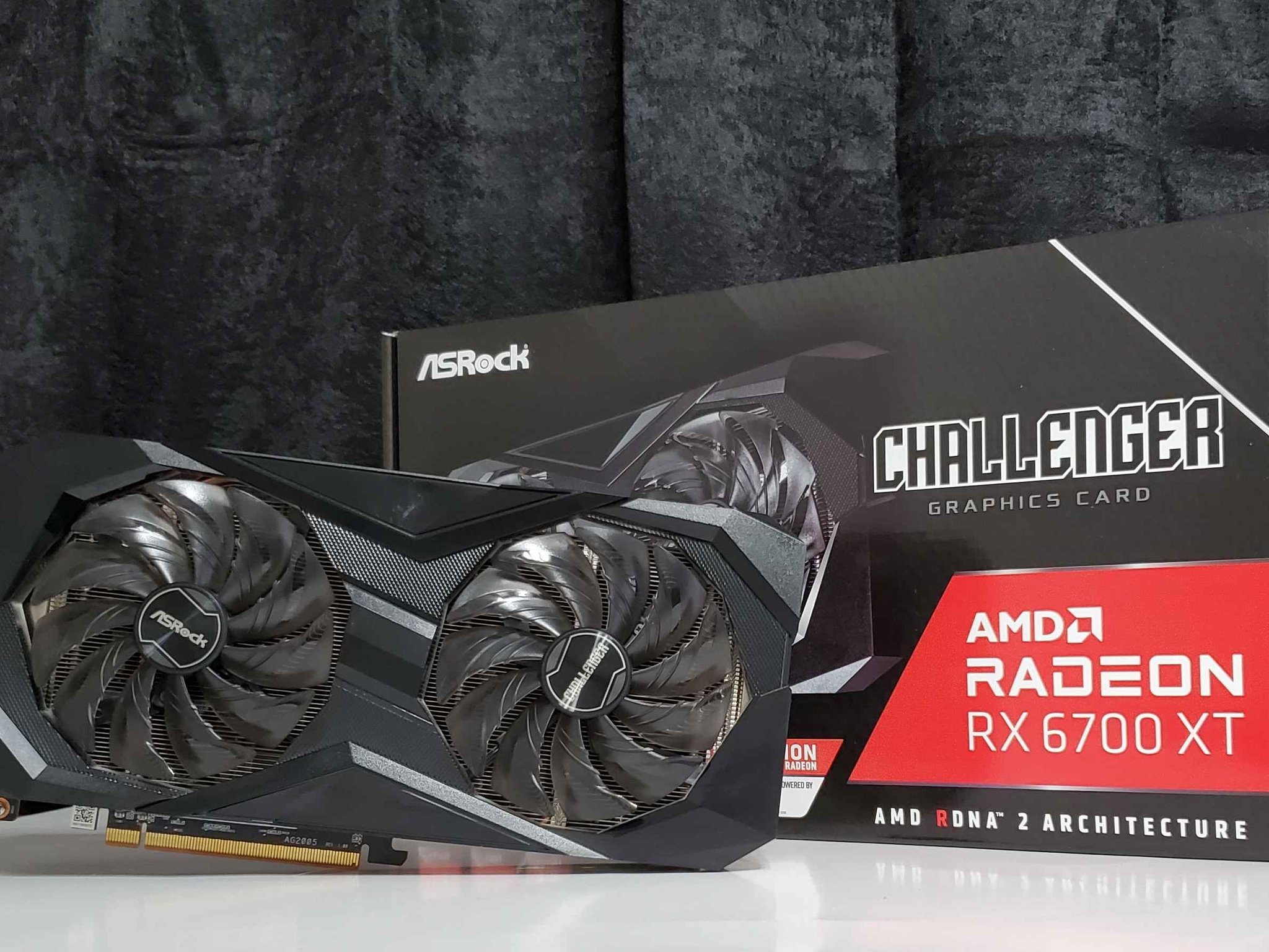 Radeon RX 6700XT | ASRock Challenger Series