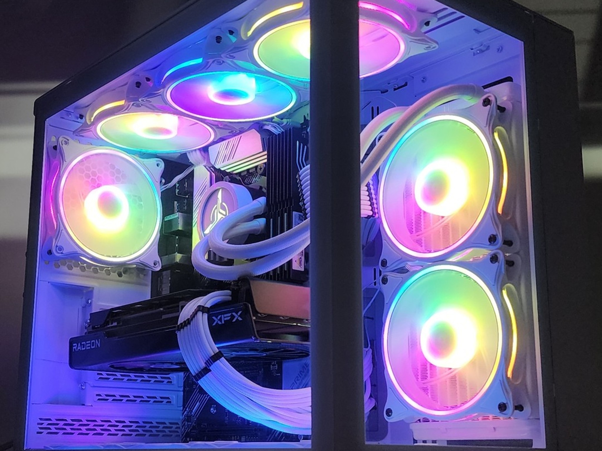 Gaming PC Ryzen 7 5700X 32GB RAM 1TB SSD RX 7700 XT 12GB Windows 11 Computer