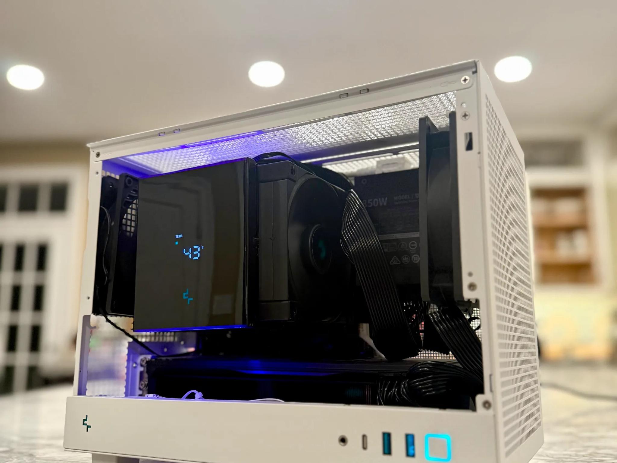 Compact PC || 7900 XT, 7800X3D, 32GB DDR5 Ram, 2TB 990 EVO PLUS