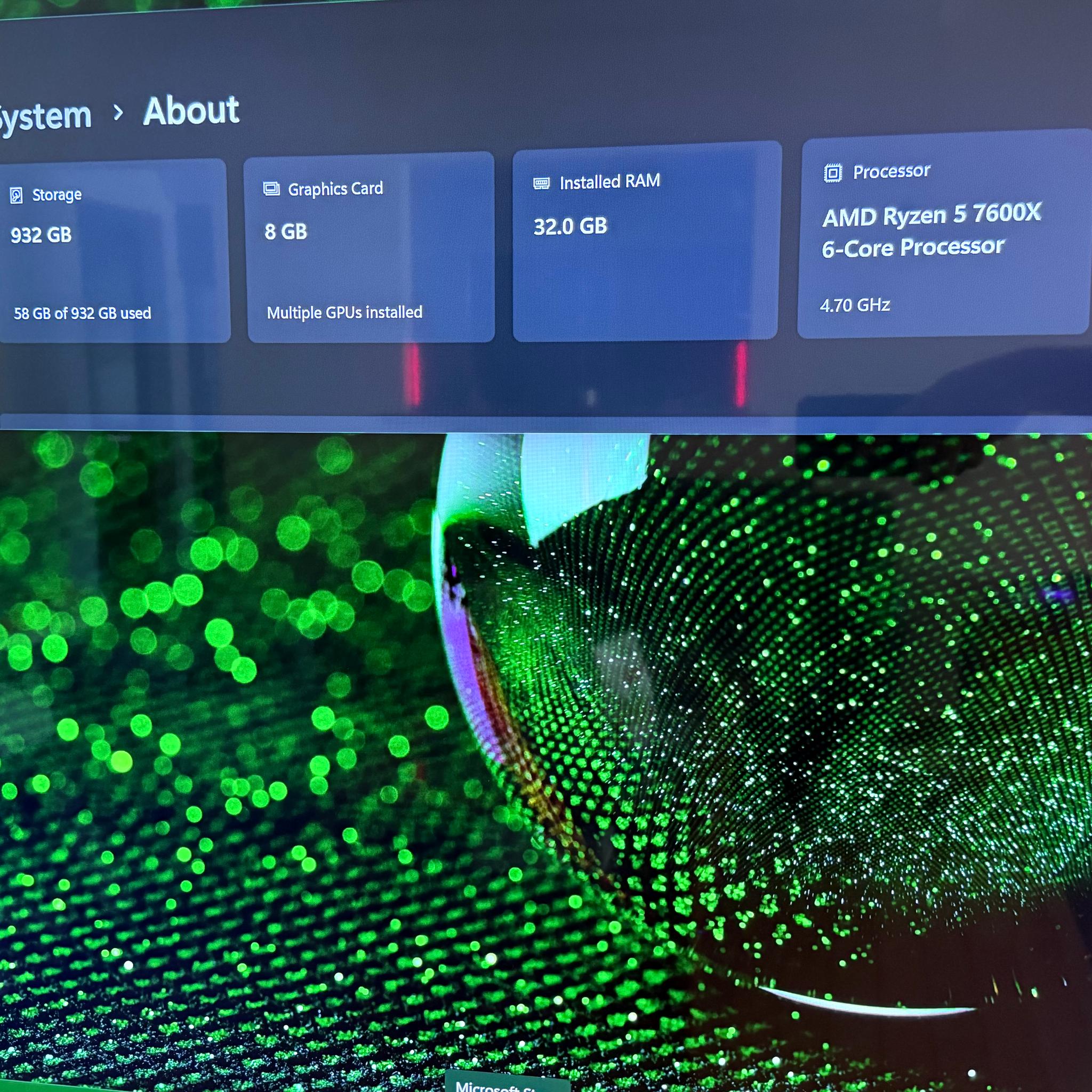 New White & Black Gaming PC | Ryzen 5 7600X | RX 9060 XT | 32GB DDR5 | PCIe 5.0 | 360MM AIO