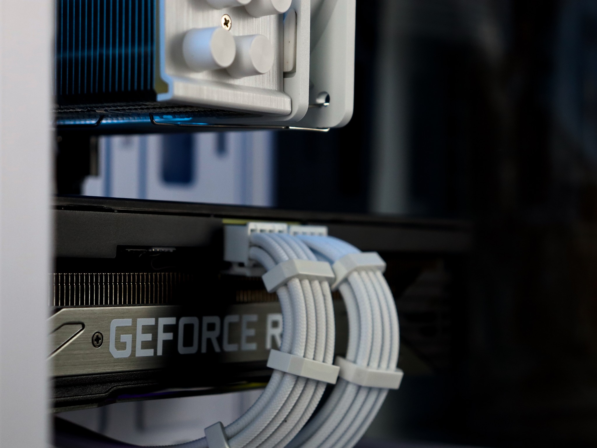 🧊❄️🧊 White Gaming PC – RTX 3070, Ryzen 7 3700X, 16GB RAM, 1TB NVMe SSD - WiFi, BlueTooth - 🧊❄️🧊