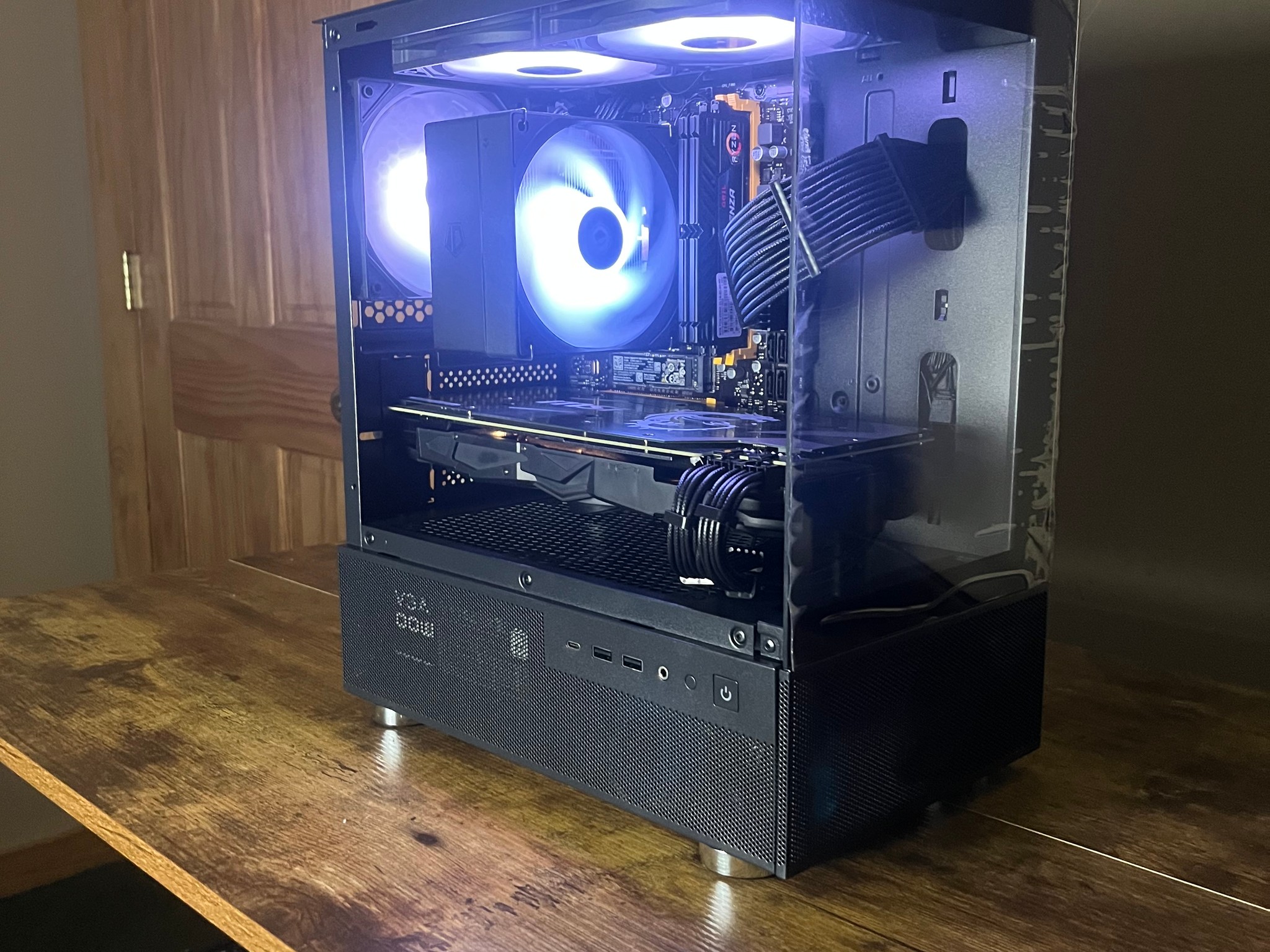 ❄️🩵Winter Sky Gaming PC 🩵❄️ RTX 2070 ❄️🩵 Ryzen 7 3700X 🩵❄️ 16GB DDR4 ❄️🩵 512GB NVME SSD 🩵❄️