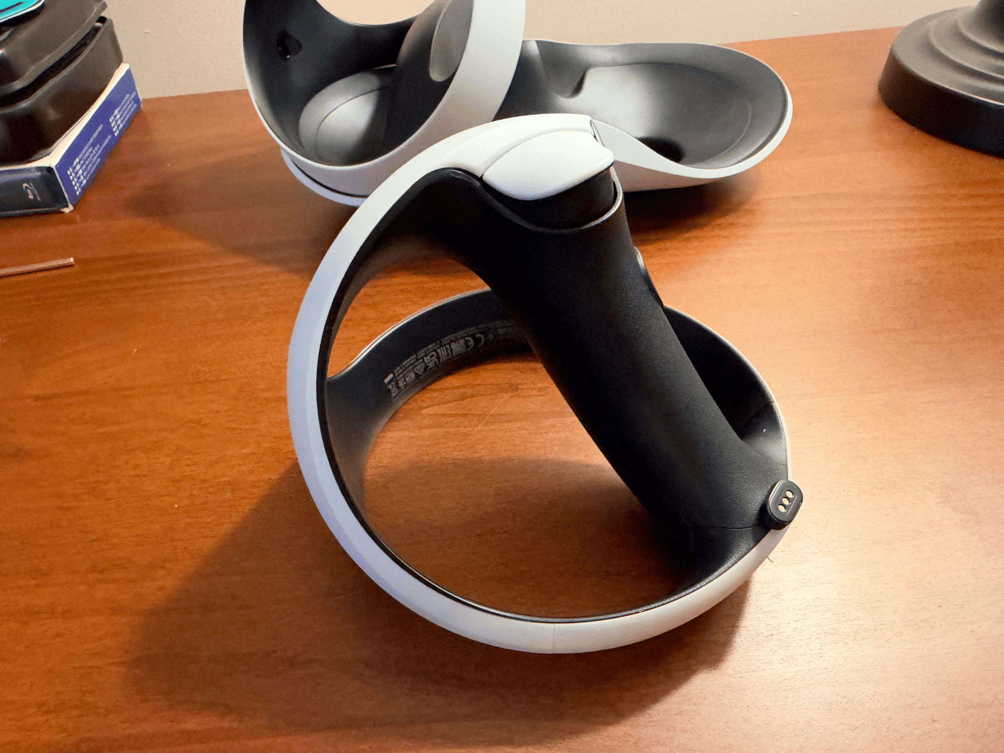 PSVR2 Sense Controllers + Charging Dock