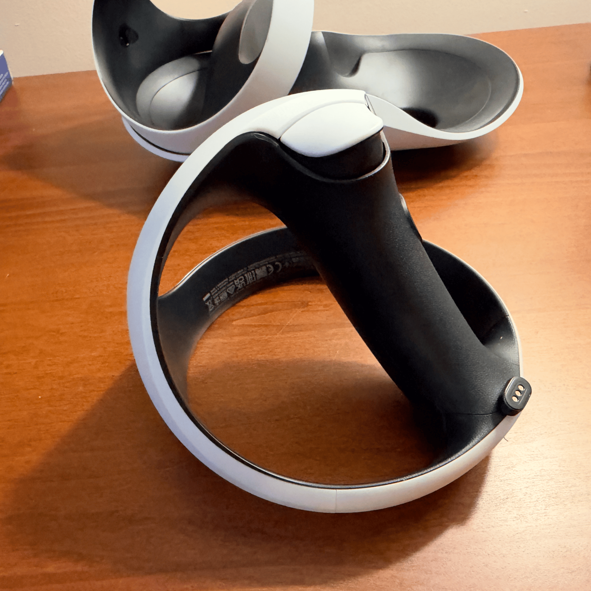 PSVR2 Sense Controllers + Charging Dock