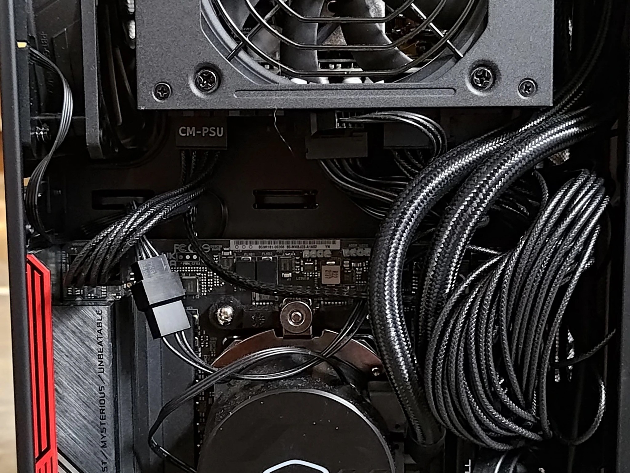 Minimalist Build Masterpiece | 7700X | 4070Ti Super | 32GB DDR5 | 1TB NVME