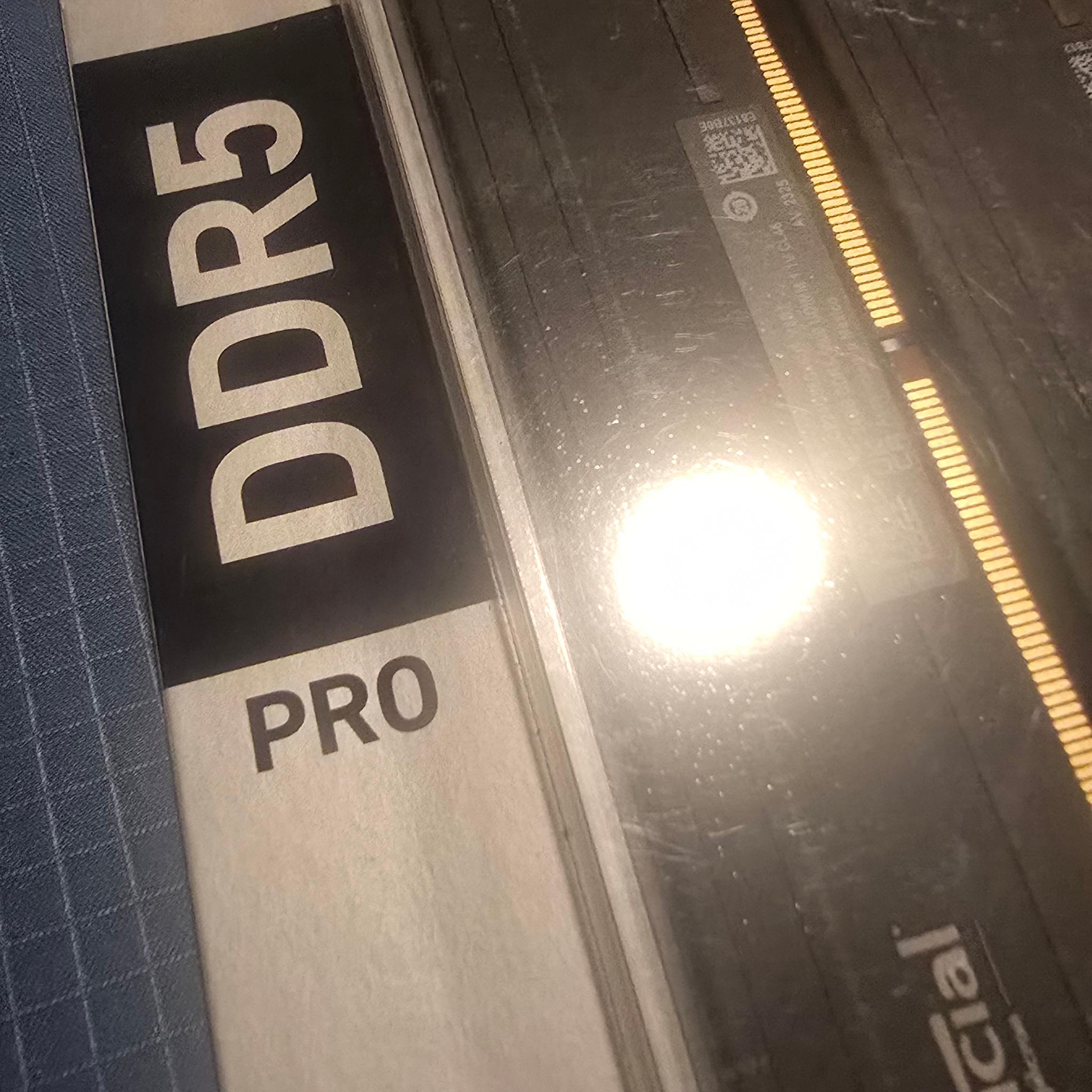 Brand new in sealed package - Crucial - Pro 48GB  DDR5 5600 XMP 3.0 & AMD EXPO Ready Desktop Memory