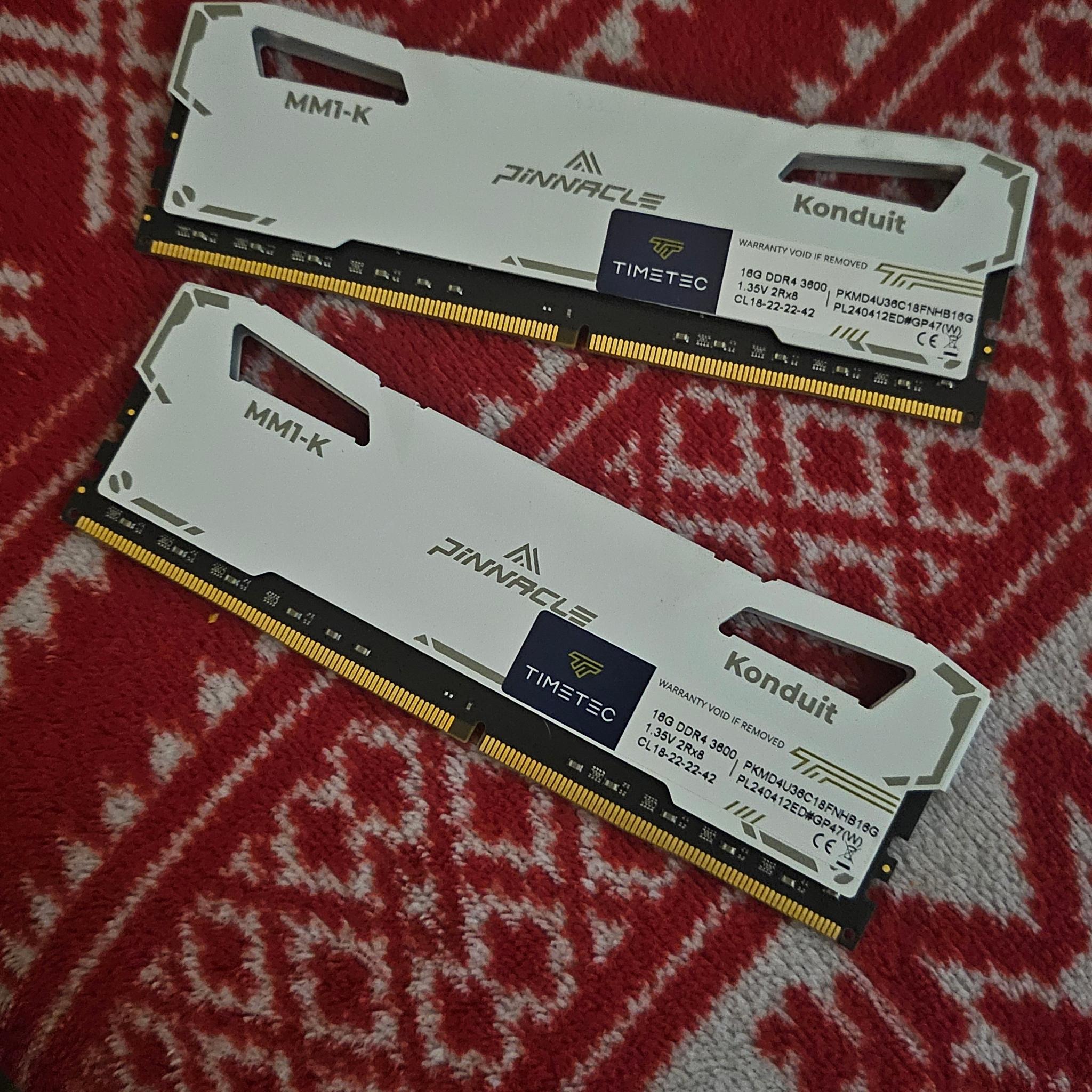 32GB (2x16GB) DDR4 3600MHz CL18 Gaming RAM –  Used, Working