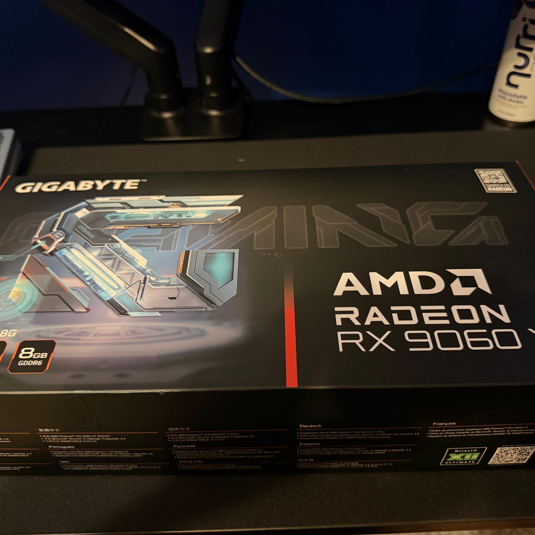 Radeon RX 9060xt 8gb triple fan OC edition