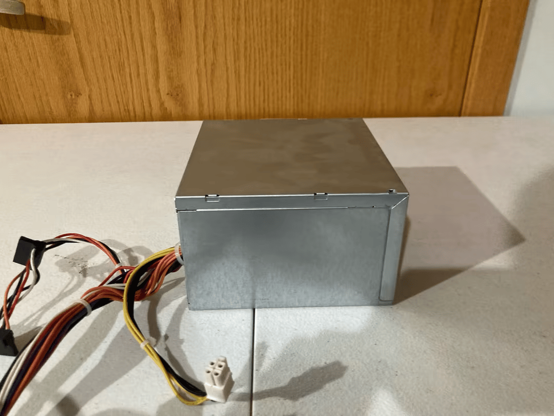 DELL 300w 80+ Gold PSU