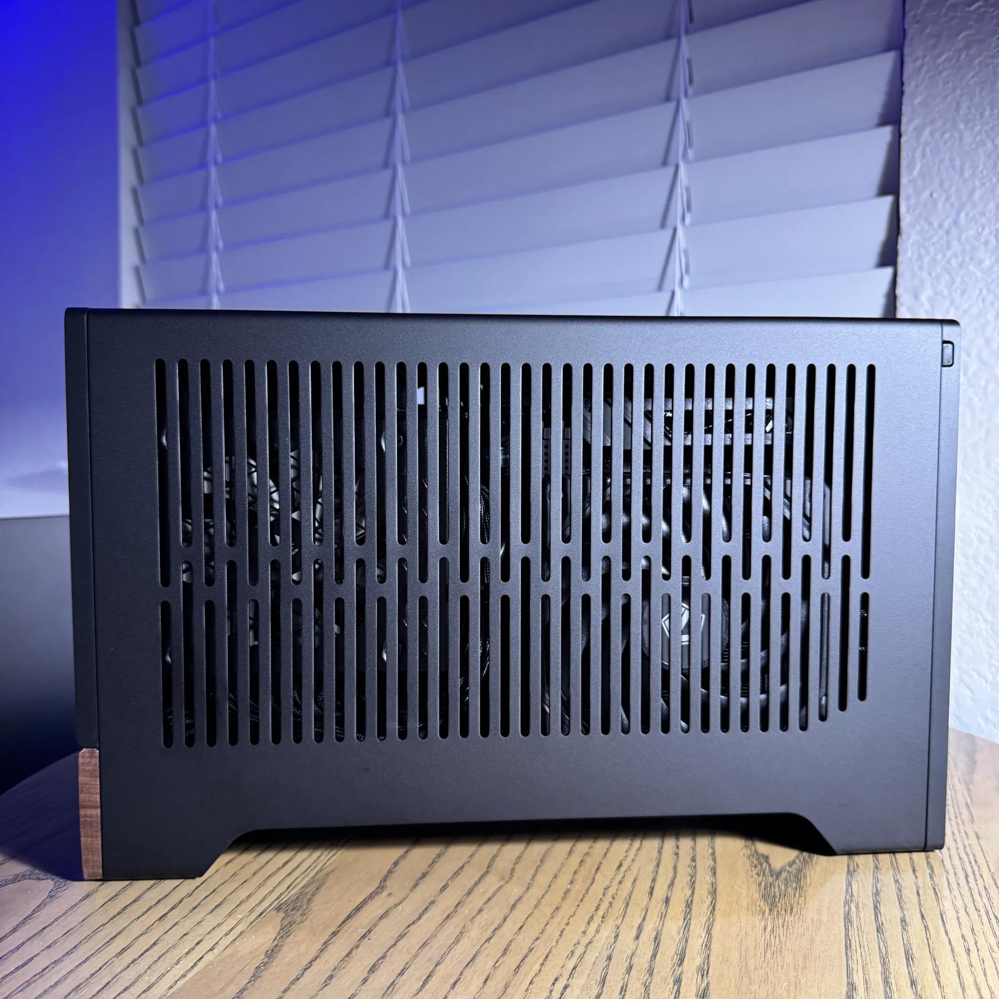The Distinguished Gentleman II 🎩 Gaming PC, NVIDIA 5070 Ti OC, RYZEN 9600X, 32GB RAM, 2TB SSD