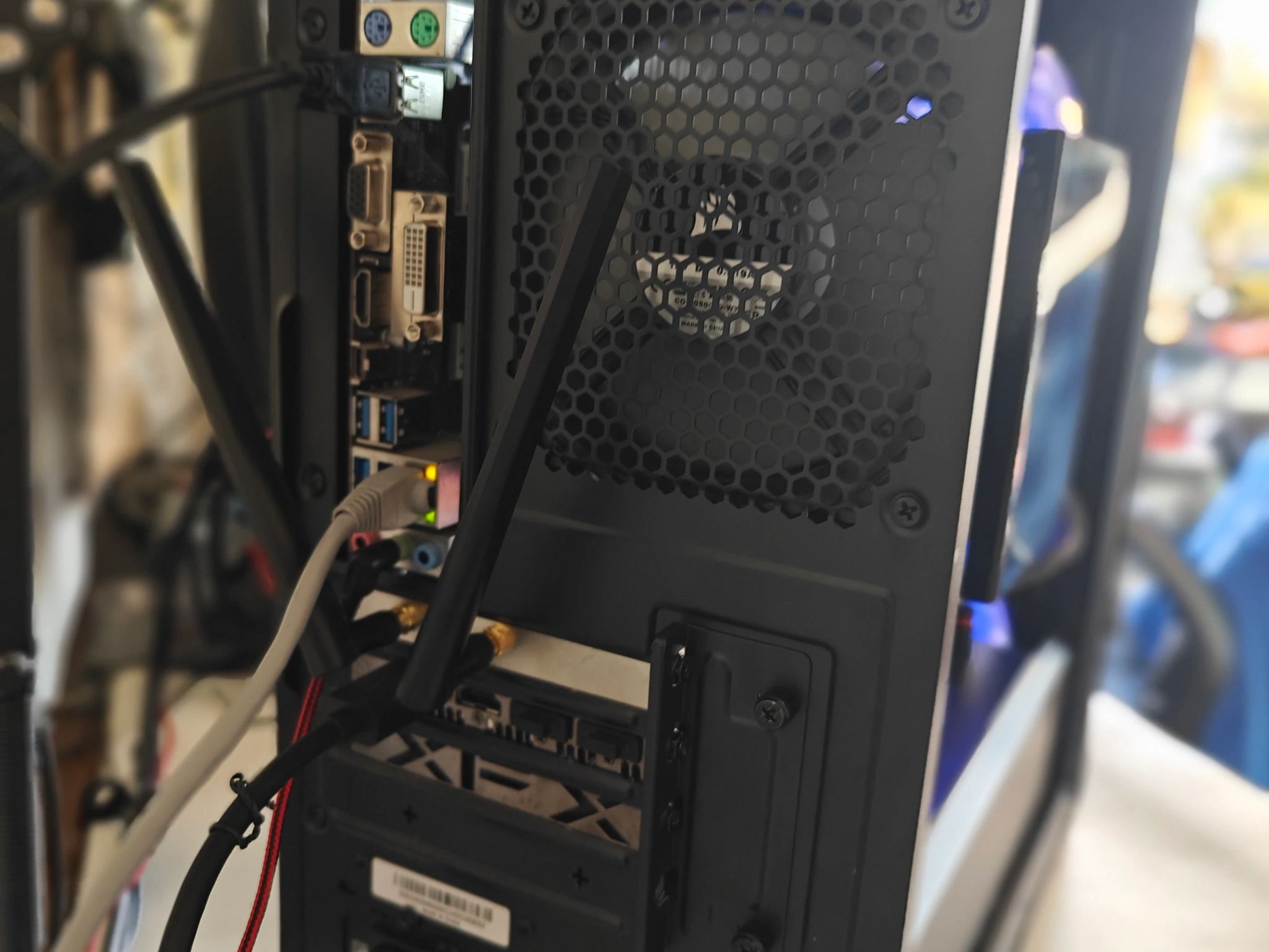 🩻📓 Solid and Chonky | Ryzen 5600X | Radeon RX6700XT | 2TB NVMe SSD | 32 GB DDR4