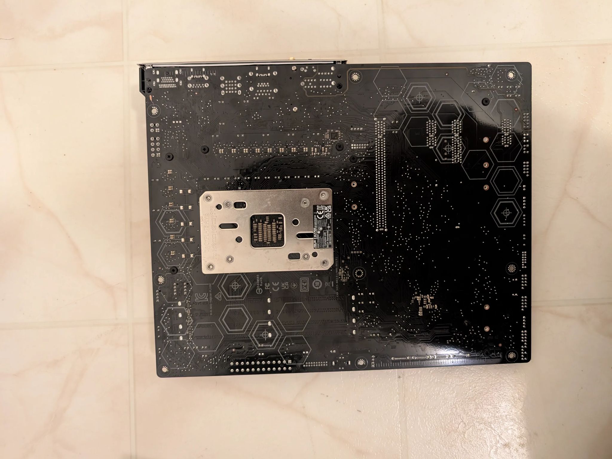 ASUS TUF GAMING B650-PLUS WIFI AM5, ATX motherboard, PCIe® 5.0 M.2 , DDR5