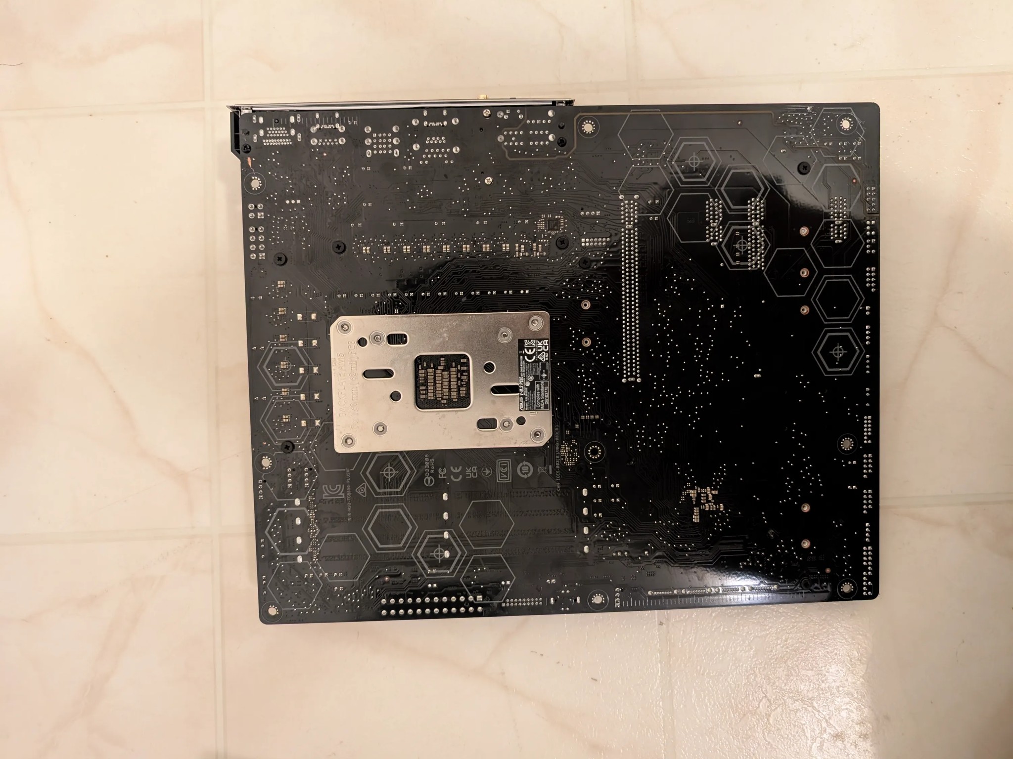ASUS TUF GAMING B650-PLUS WIFI AM5, ATX motherboard, PCIe® 5.0 M.2 , DDR5