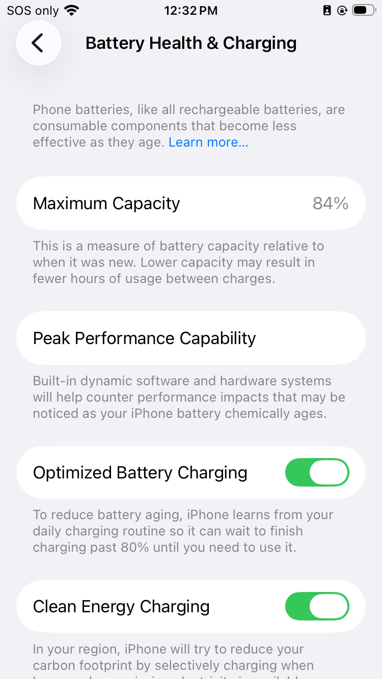 iPhone SE 2022 Unlocked With Mous case