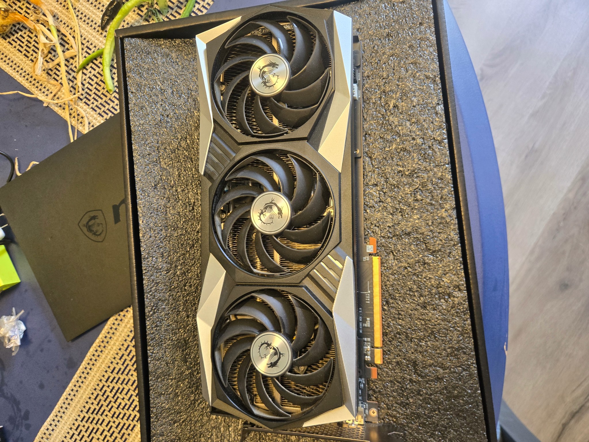 MSI GAMING Z TRIO Radeon RX 6800 XT