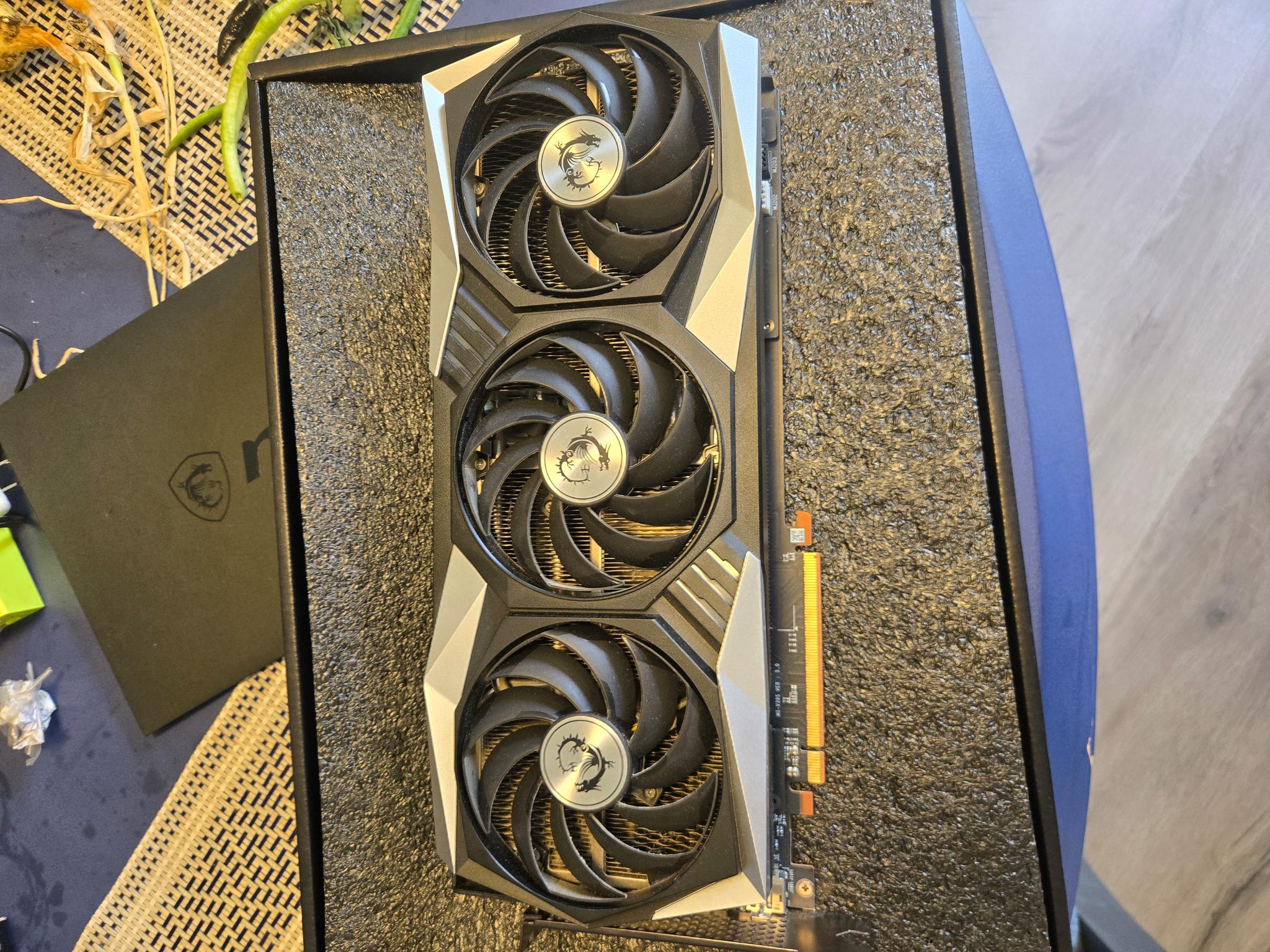 MSI GAMING Z TRIO Radeon RX 6800 XT - Image 2