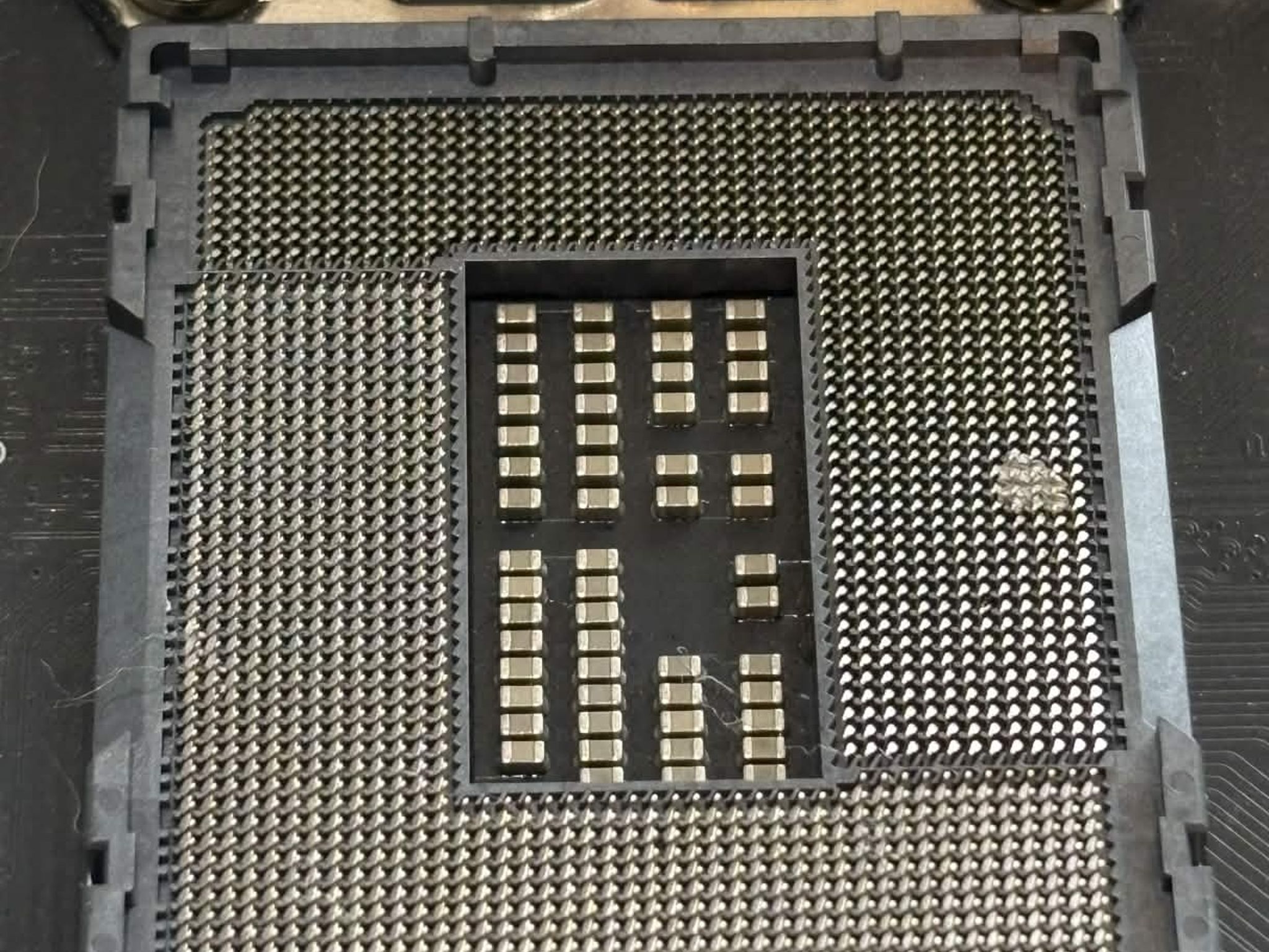 MSI MPG Z790I EDGE WIFI (Mini-ITX LGA1700 Motherboard)
