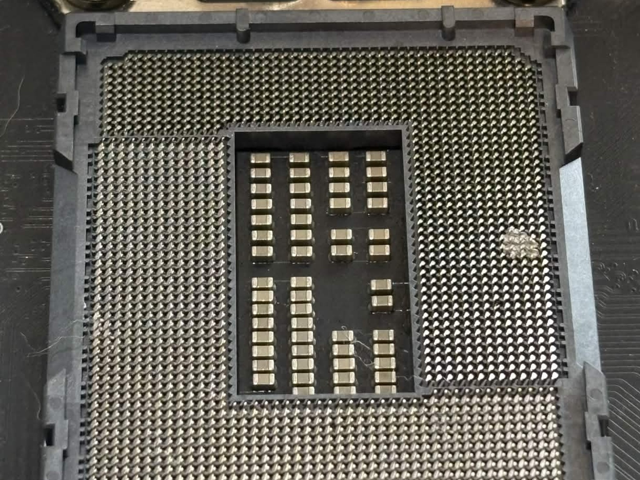 MSI MPG Z790I EDGE WIFI (Mini-ITX LGA1700 Motherboard)