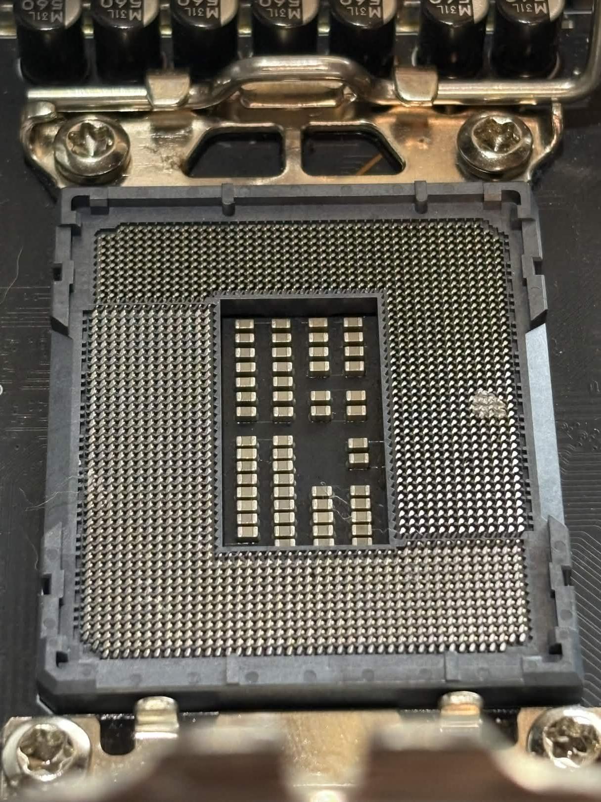 MSI MPG Z790I EDGE WIFI (Mini-ITX LGA1700 Motherboard)
