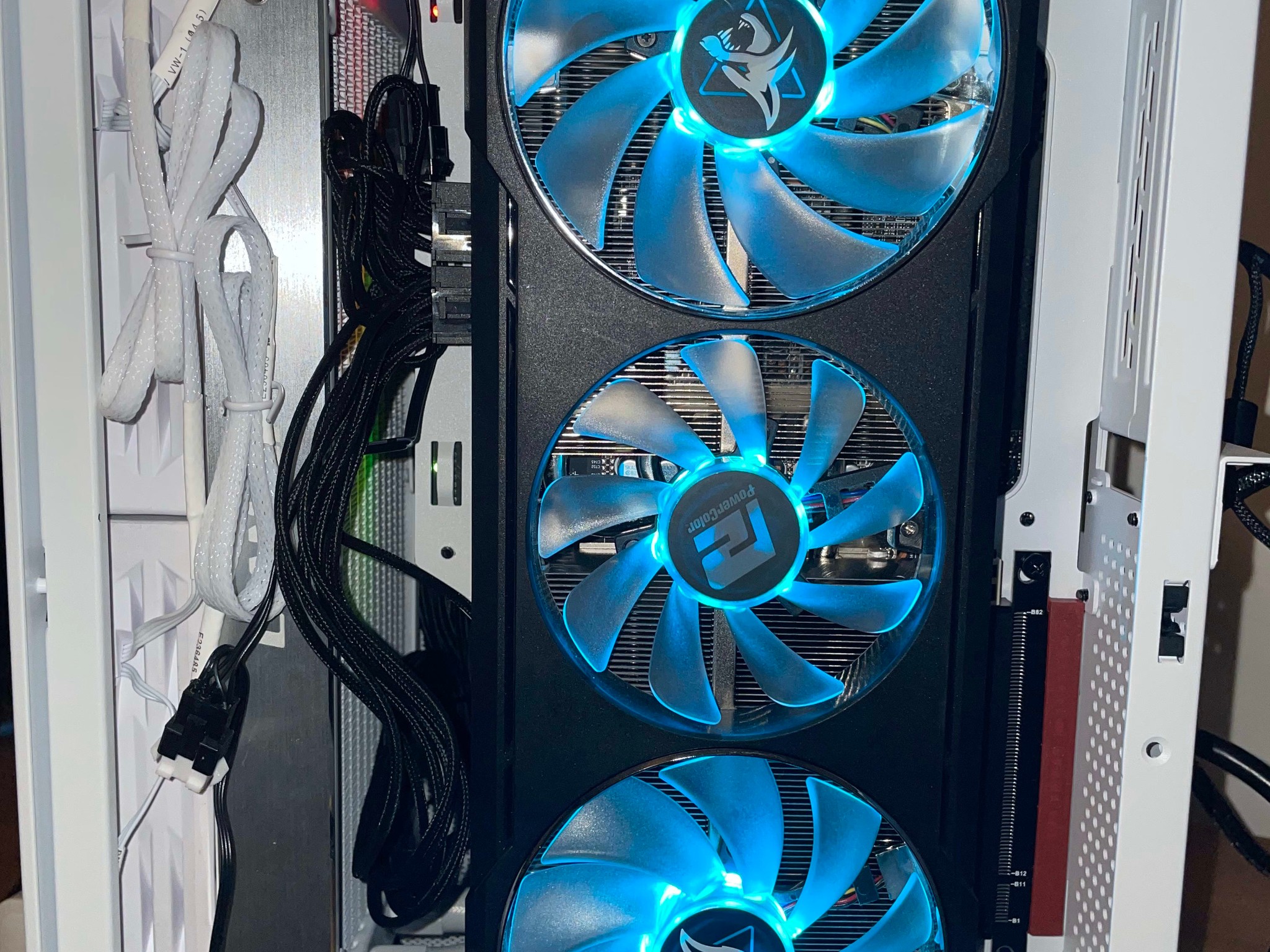 6700xt Powercolor Hellhound 