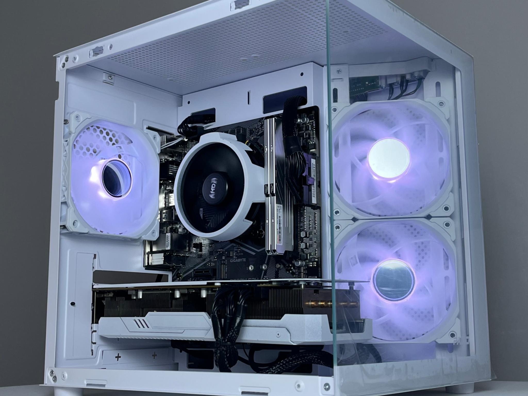 ❄️STARLIGHT ALL WHITE CUTOM GAMING PC RX 5700XT❄️